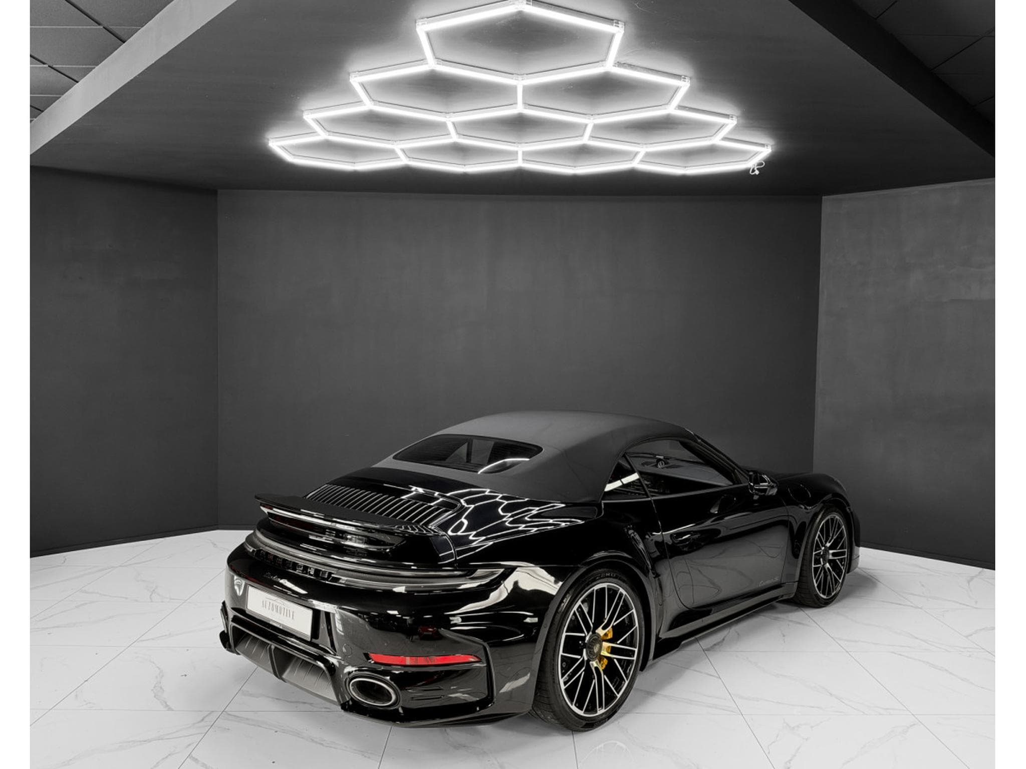 Porsche 911 .2 Turbo S Cabriolet / Lift / Burm. / 360° (2026) - Photo 5