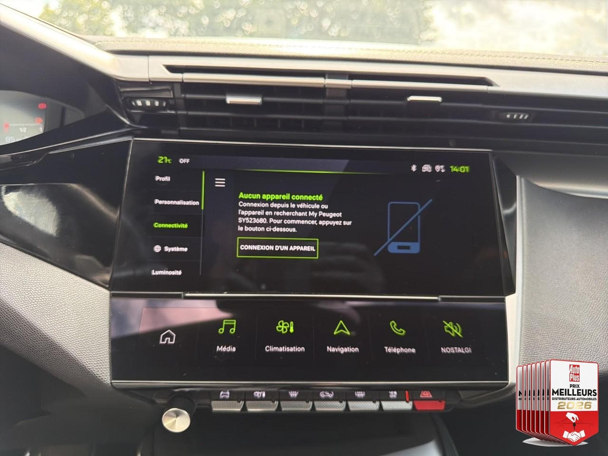Peugeot 308 1.2 HYBRID 145 GT E-DCS6 (2025) - Foto 28
