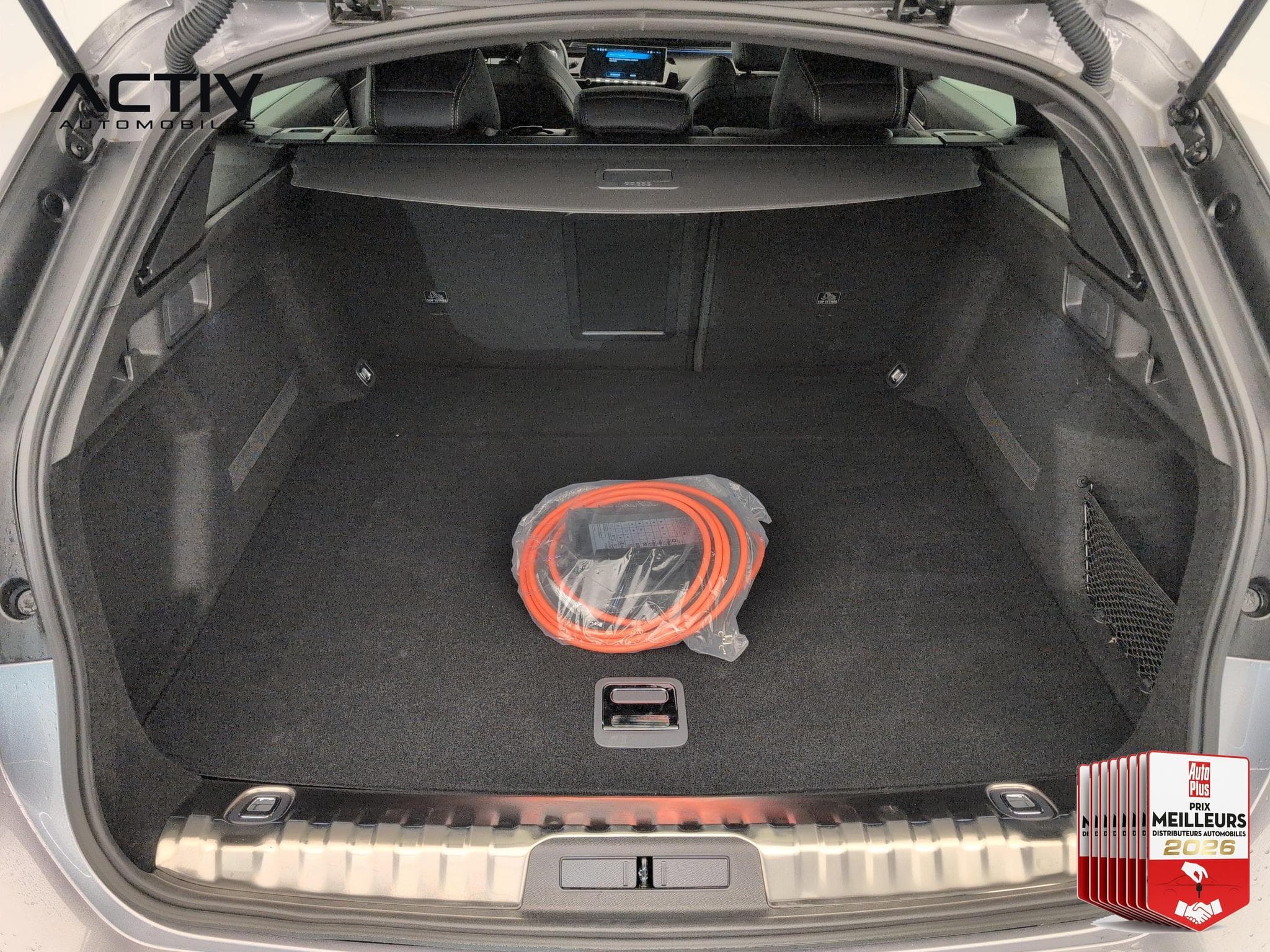 Peugeot 508 Hybrid 225 e-EAT8 Allure (2025) - Foto 11