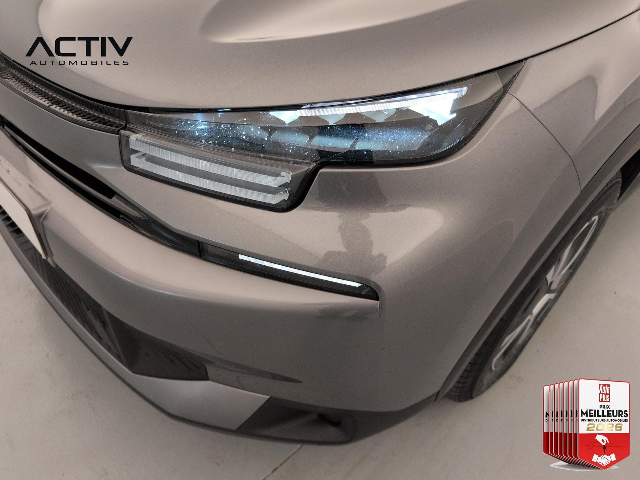 Citroën C4 Hybride 110 ch e-DCS6 You (2025) - Foto 22