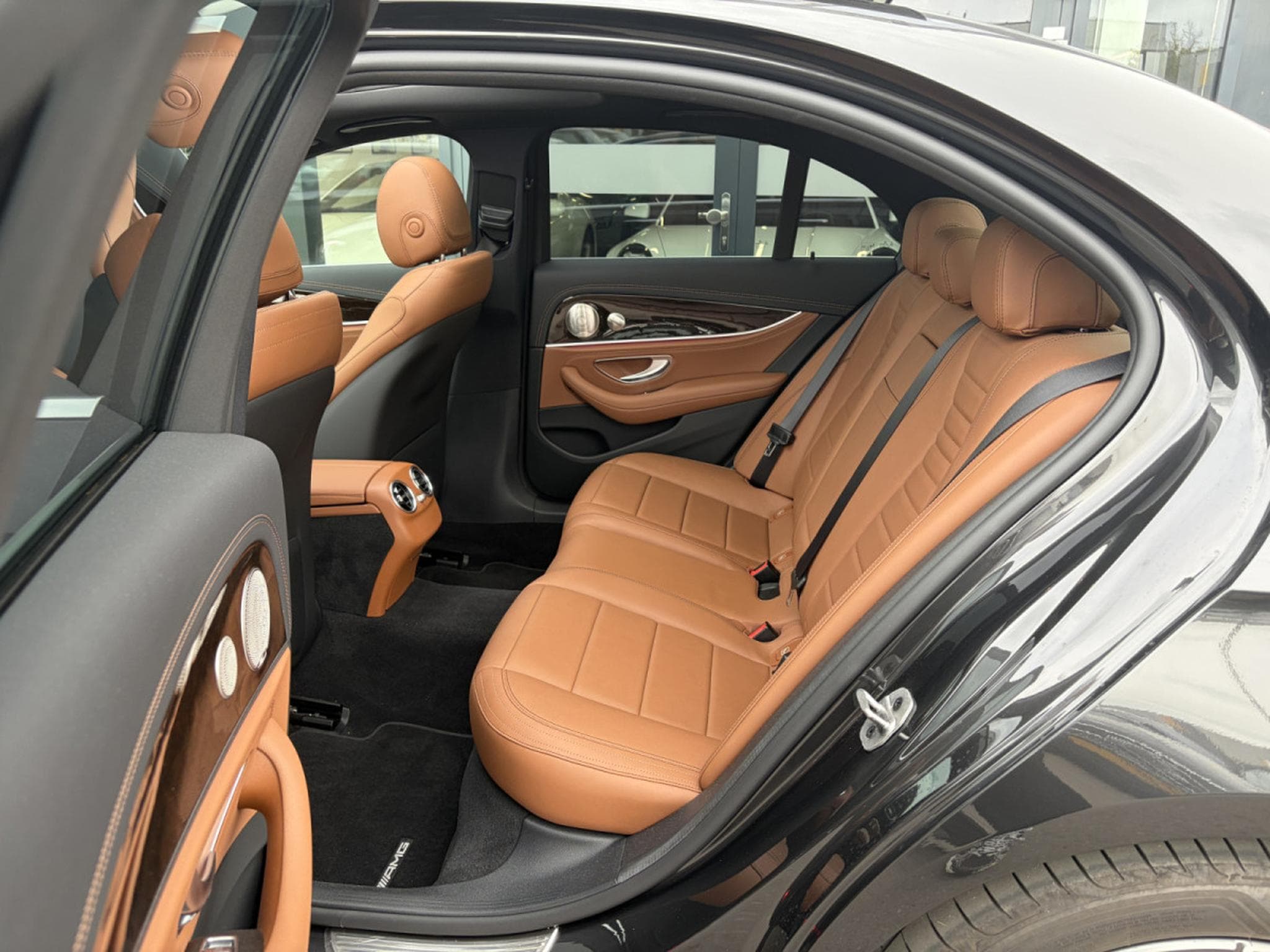 Mercedes E 300 E 300 E Limousine AMG LINE (2022) - Foto 20