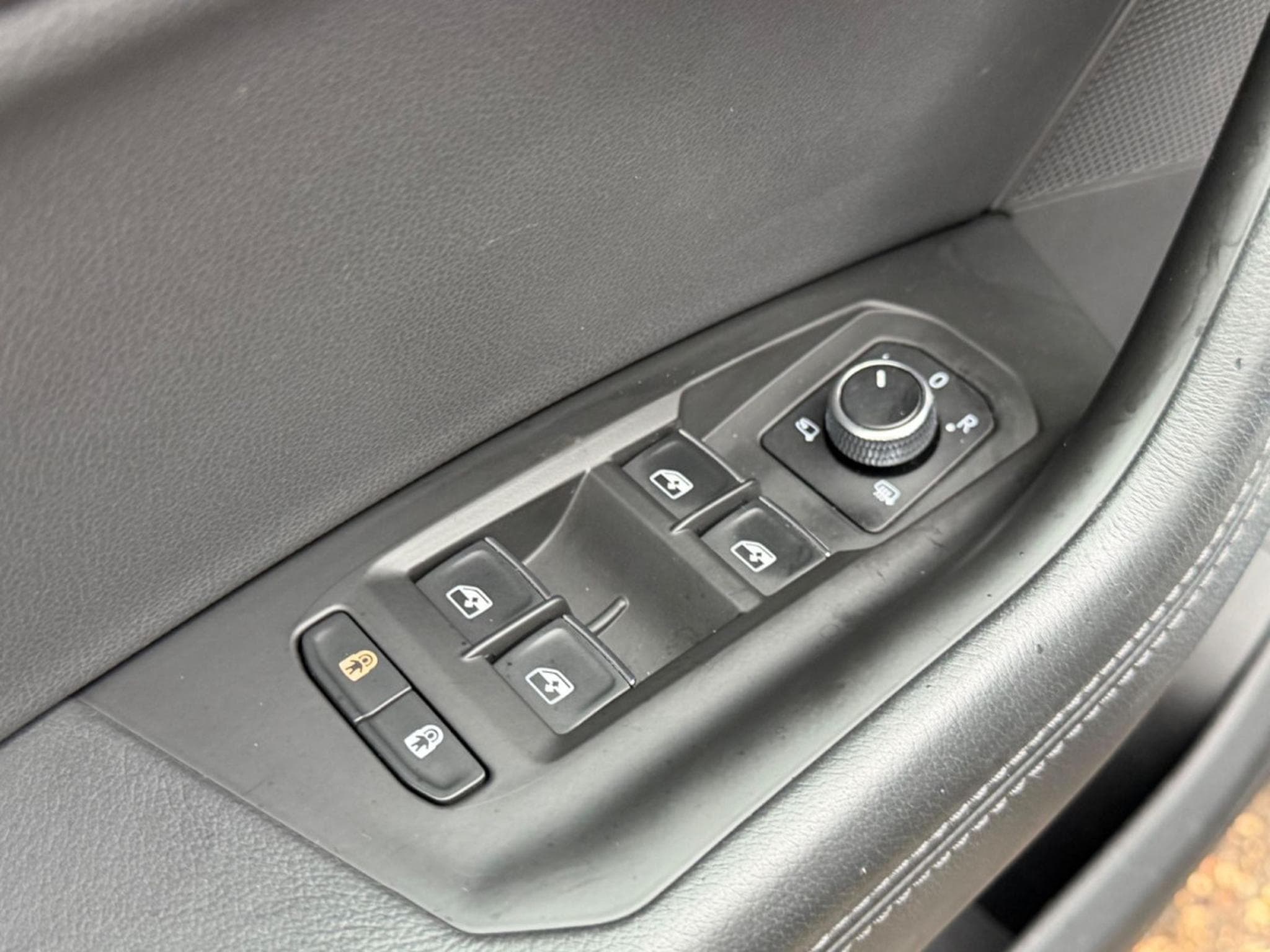VW Touareg Elegance 4Motion 210KW/Pano/Luft/20Zoll/ (2019) - Foto 13