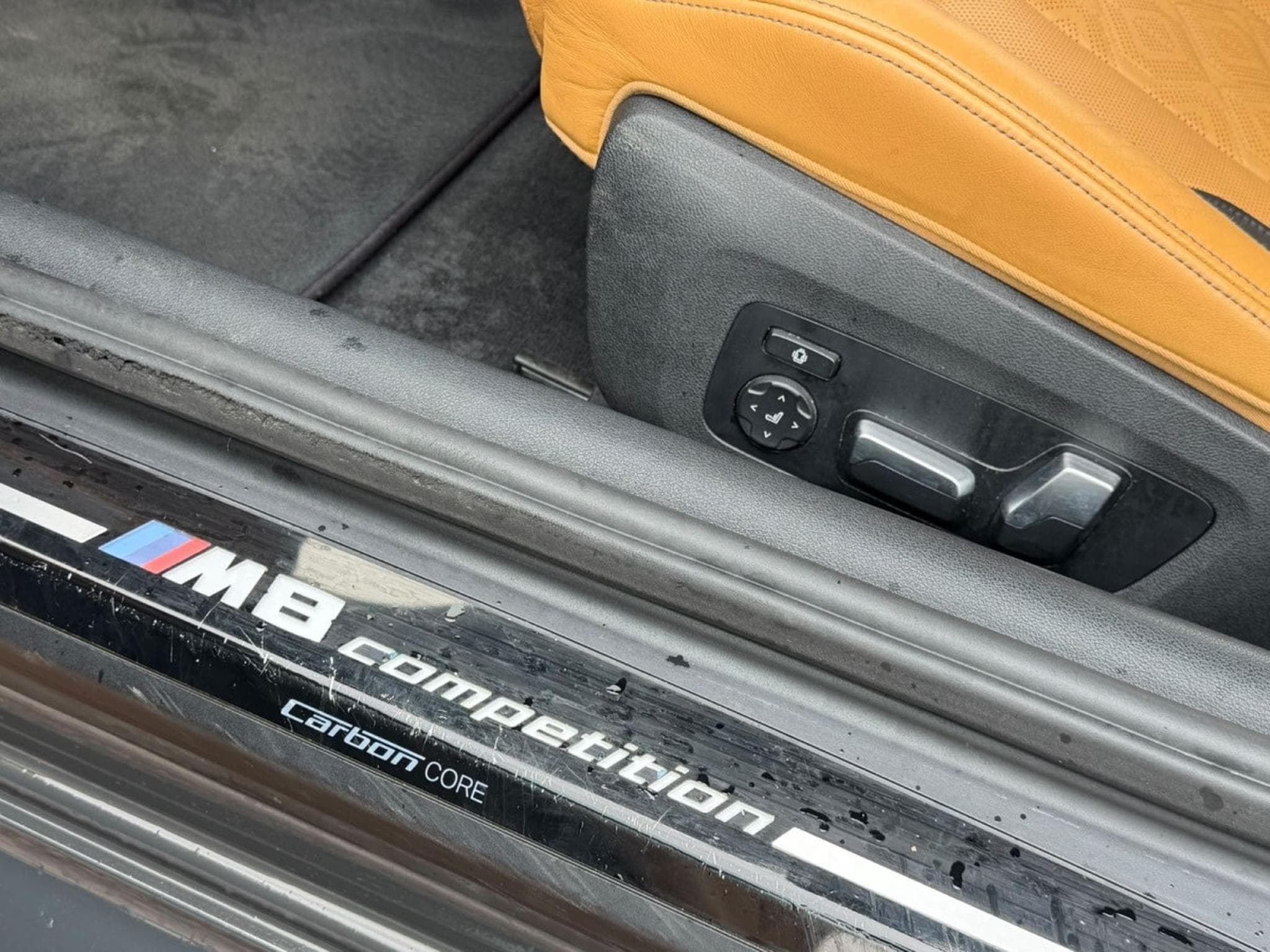 BMW M8 Cabrio Competition (2020) - Foto 2