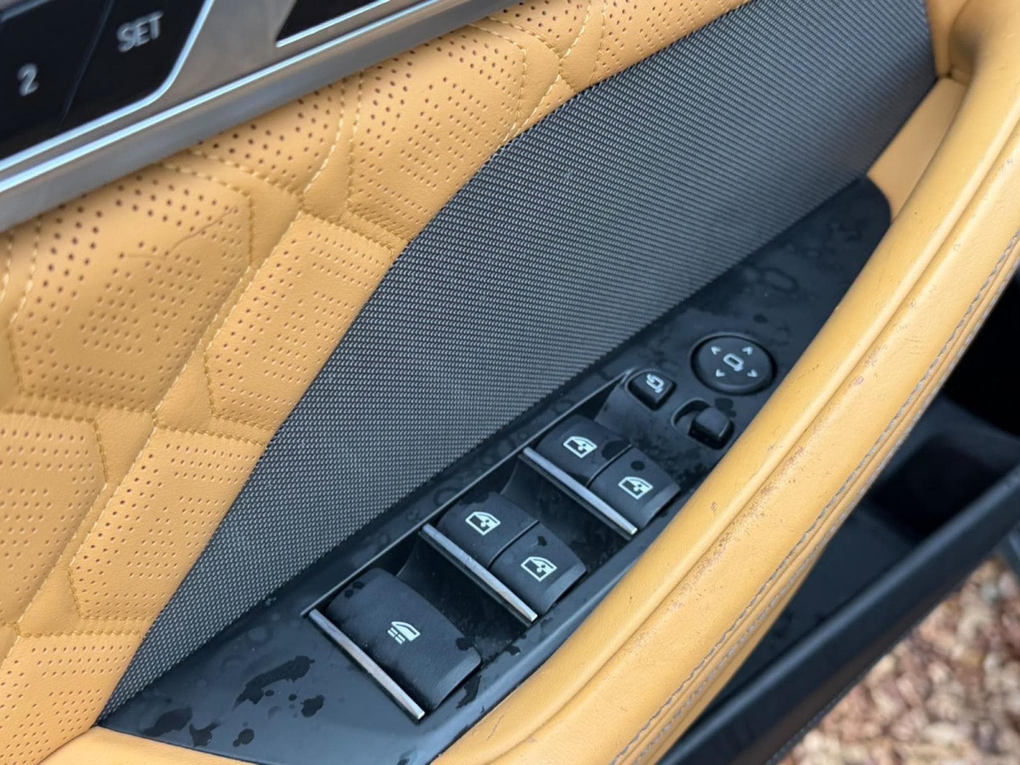 BMW M8 Cabrio Competition (2020) - Foto 13