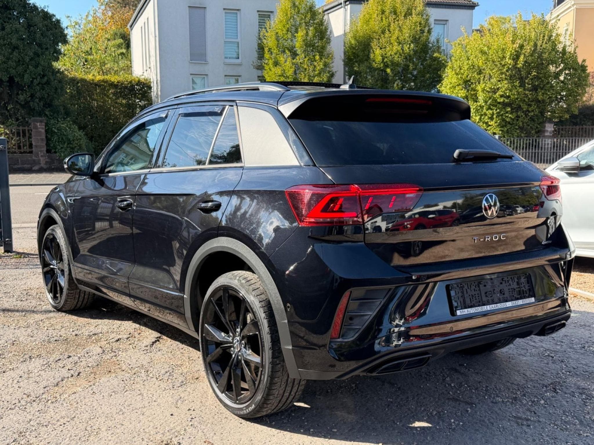 VW T-Roc R-Line 4Motion (2022) - Foto 4