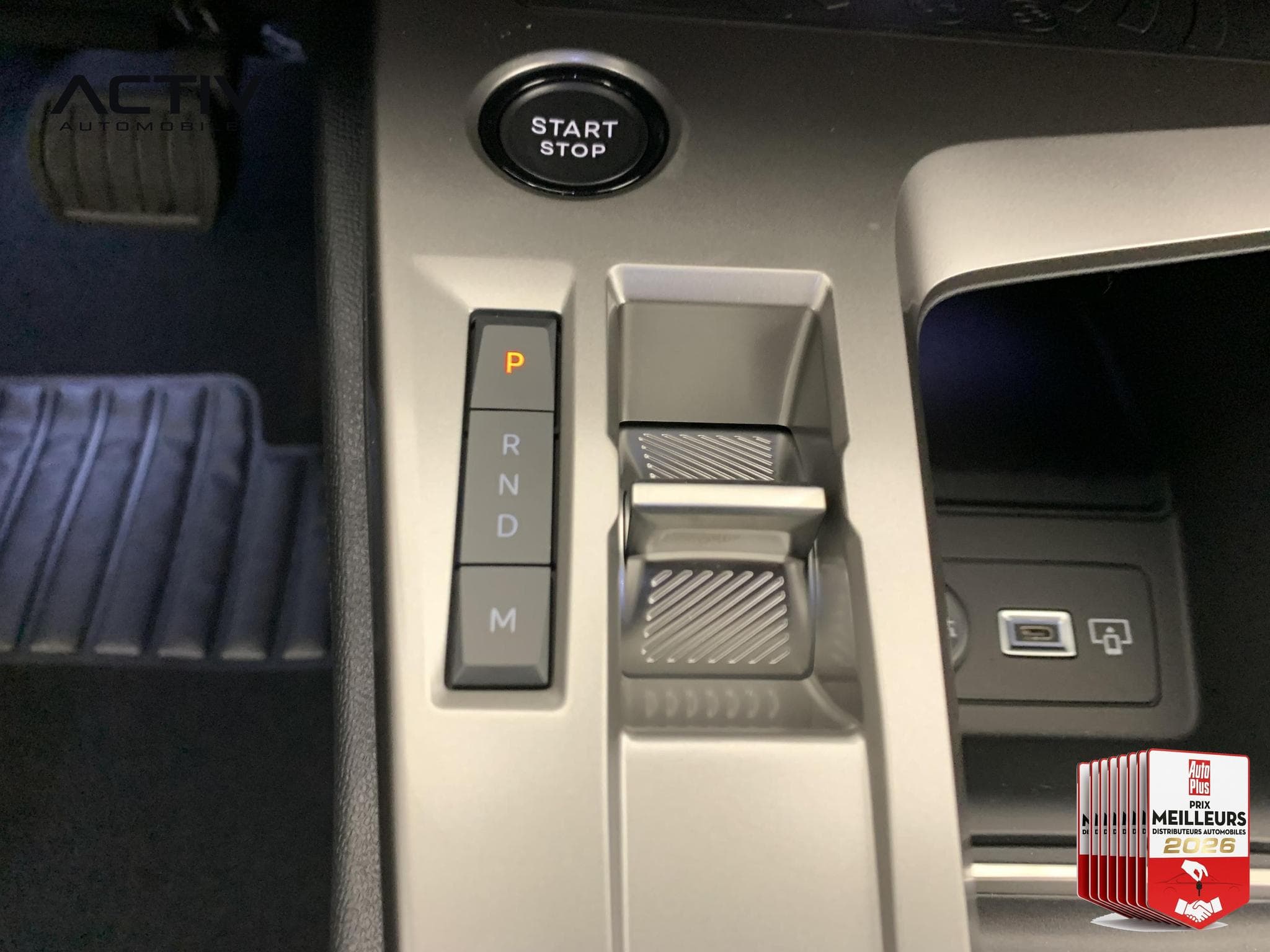 Peugeot 308 BLUEHDI 130CH S&S EAT8 ALLURE (2026) - Photo 16