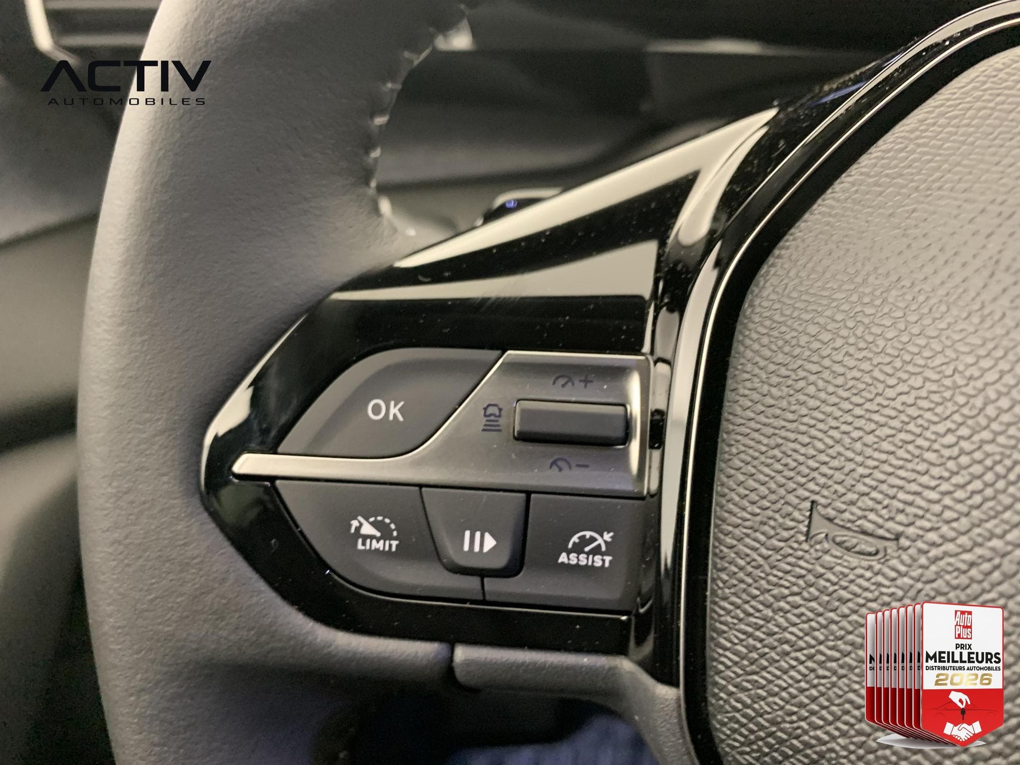 Peugeot 308 BLUEHDI 130CH S&S EAT8 ALLURE (2026) - Photo 15