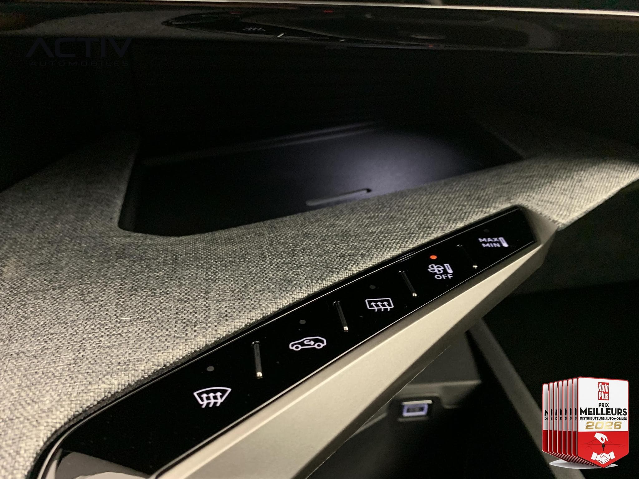 Peugeot 5008 HYBRID 145 CH E-DCS6 ALLURE (2026) - Photo 20