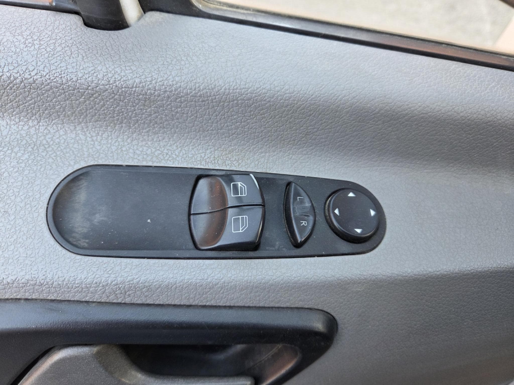 Mercedes Sprinter 2.2 CDI Fourgon Tolé Garantie 12 Mois (2016) - Photo 13
