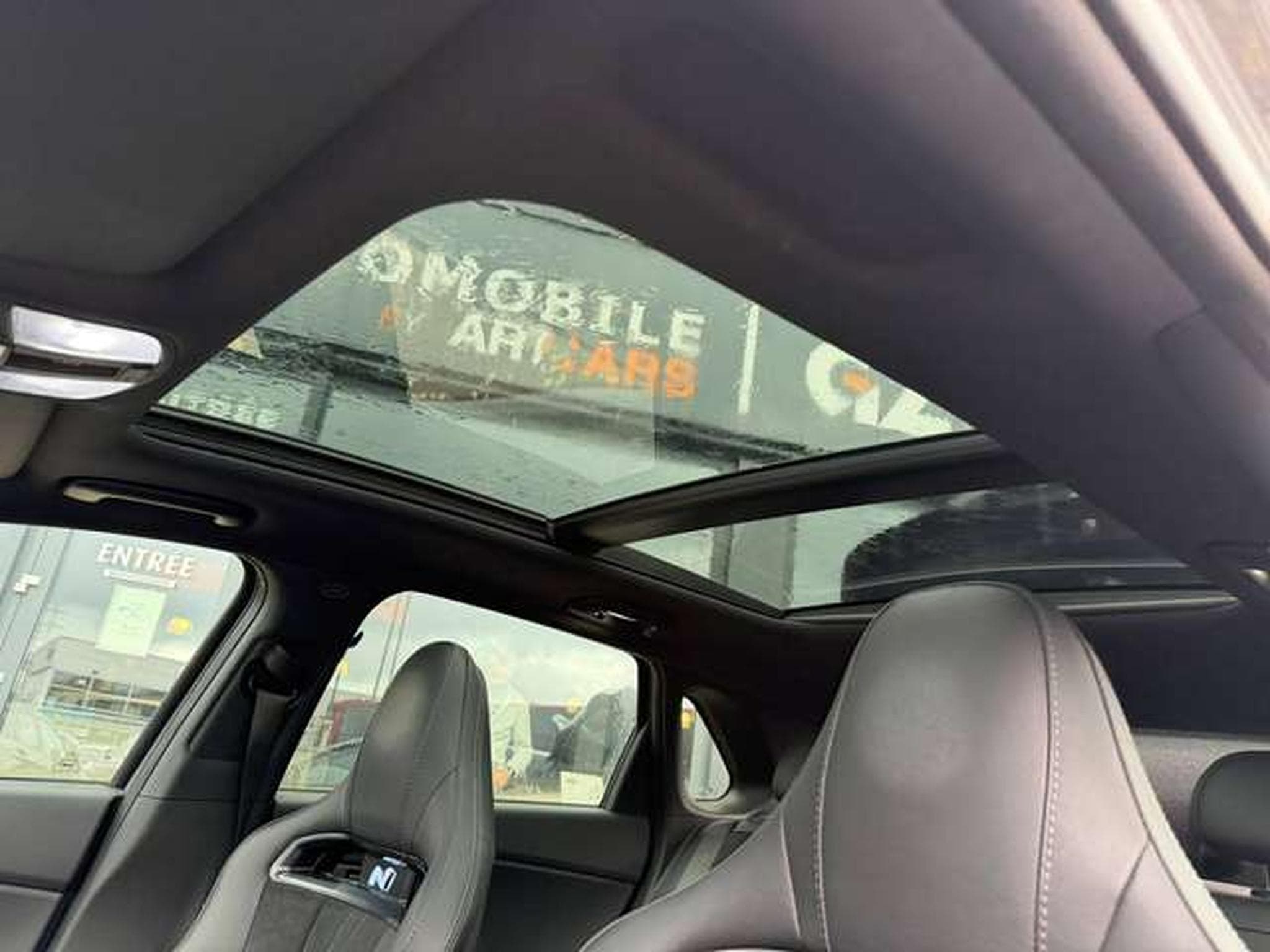 Hyundai i30 1er OWNER / jusqu'à 36 mois de garantie (2023) - Photo 8