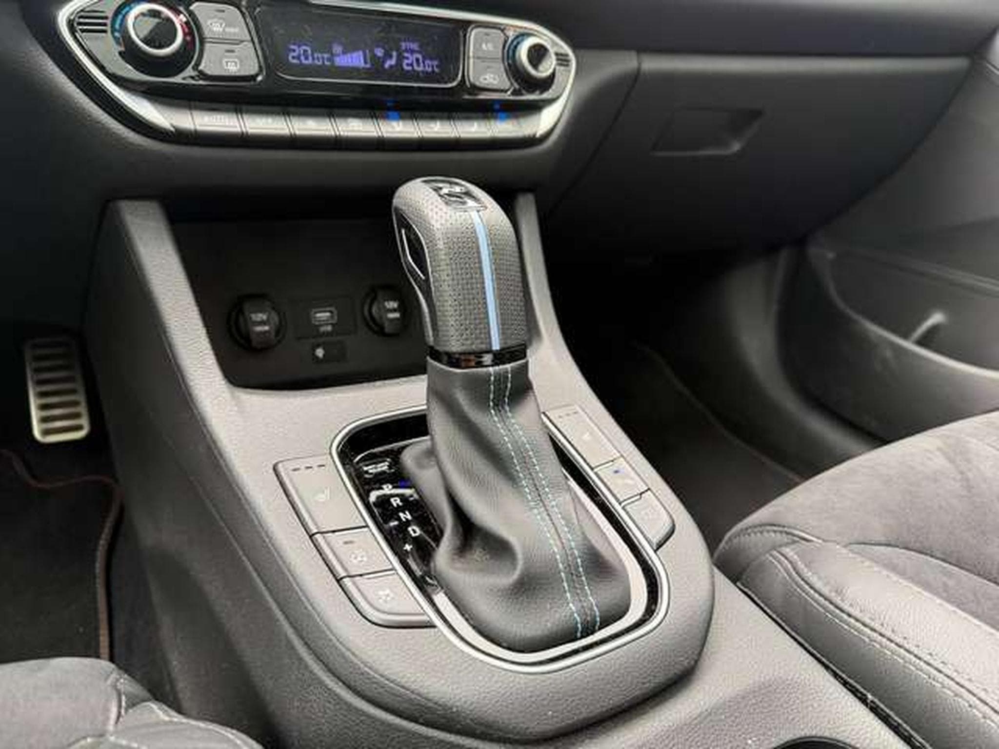 Hyundai i30 1er OWNER / jusqu'à 36 mois de garantie (2023) - Photo 18