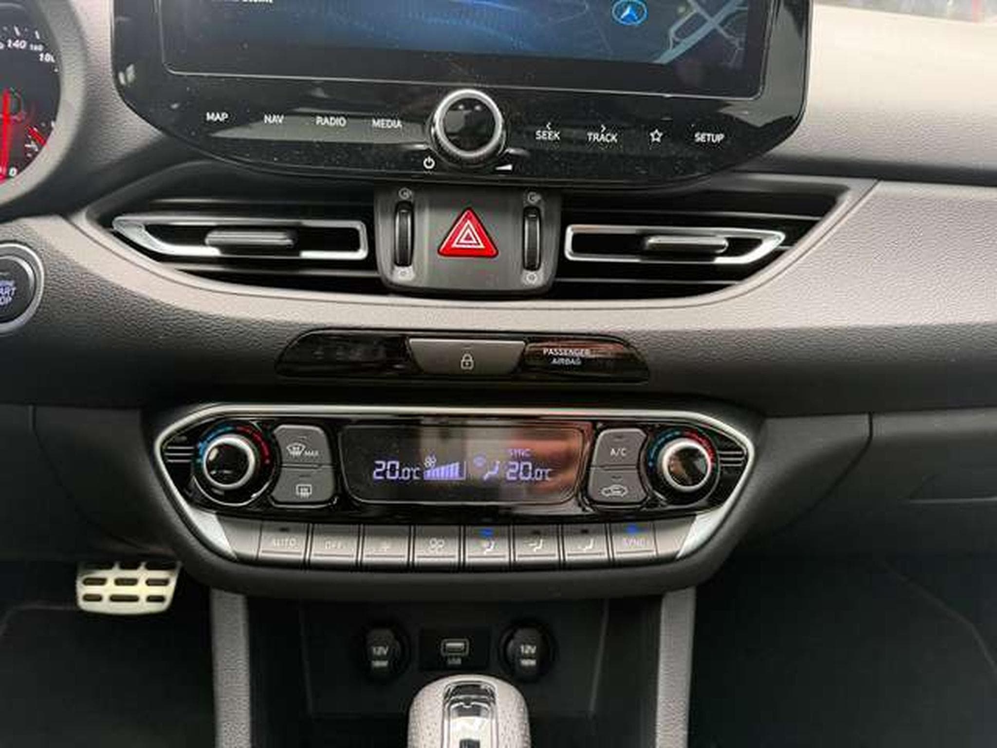 Hyundai i30 1er OWNER / jusqu'à 36 mois de garantie (2023) - Photo 17
