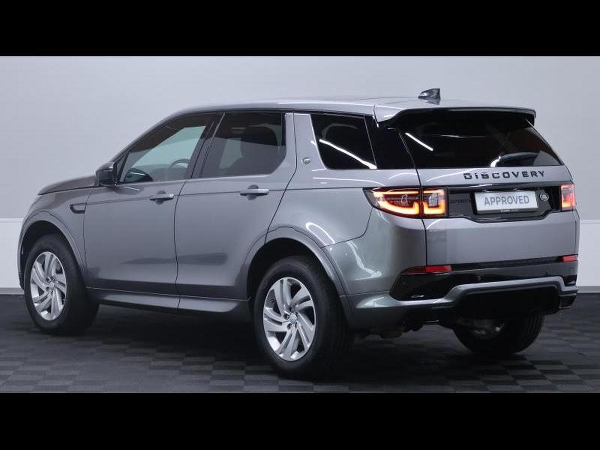 Land-Rover Discovery Sport D165 R-Dynamic S Auto AWD (2023) - Photo 7