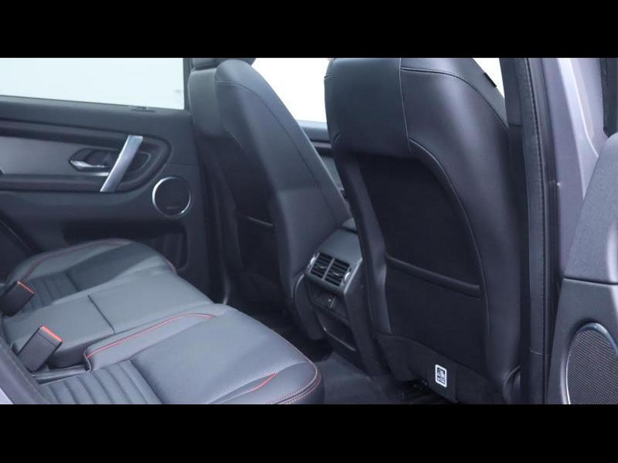 Land-Rover Discovery Sport D165 R-Dynamic S Auto AWD (2023) - Photo 14