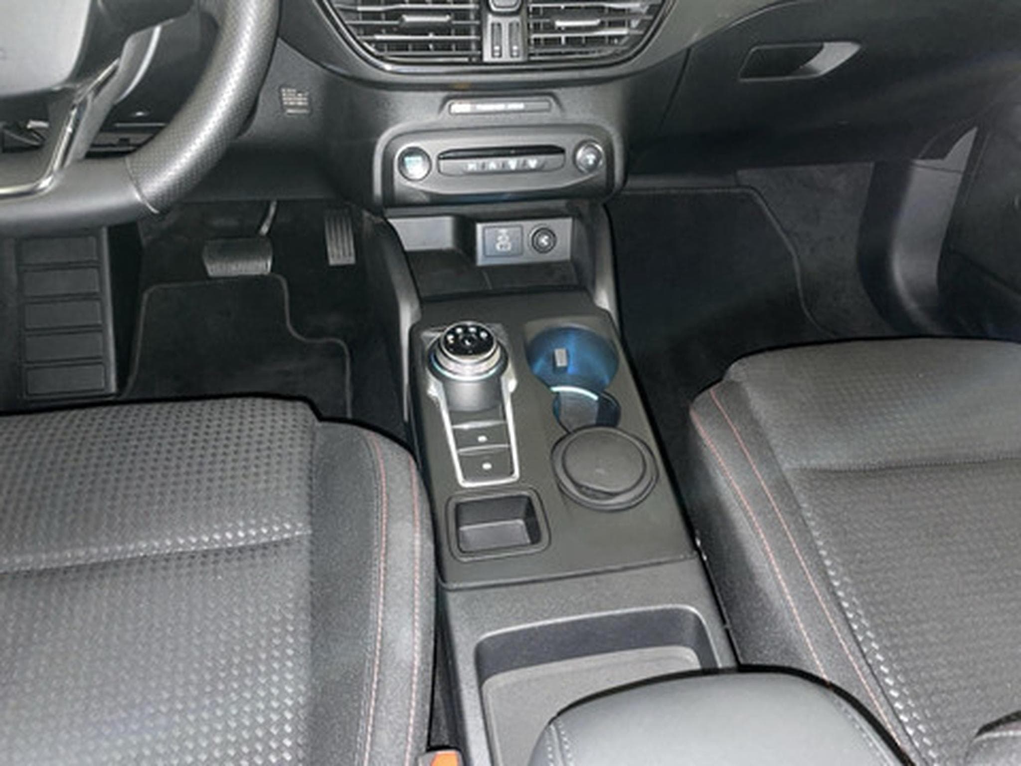 Ford Focus Clipper 1.5 EcoBlue 85kW ST-Line Aut. (2025) - Photo 9