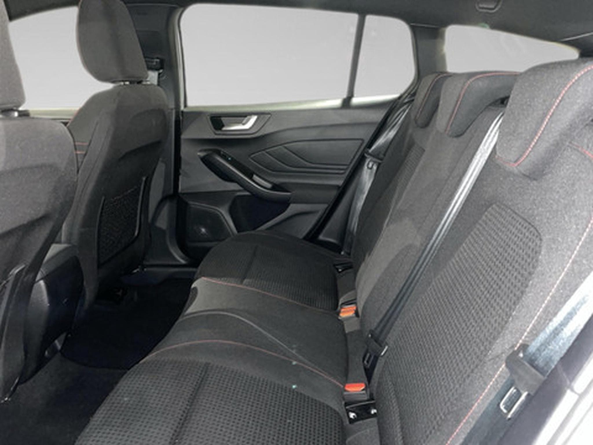 Ford Focus Clipper 1.5 EcoBlue 85kW ST-Line Aut. (2025) - Photo 10