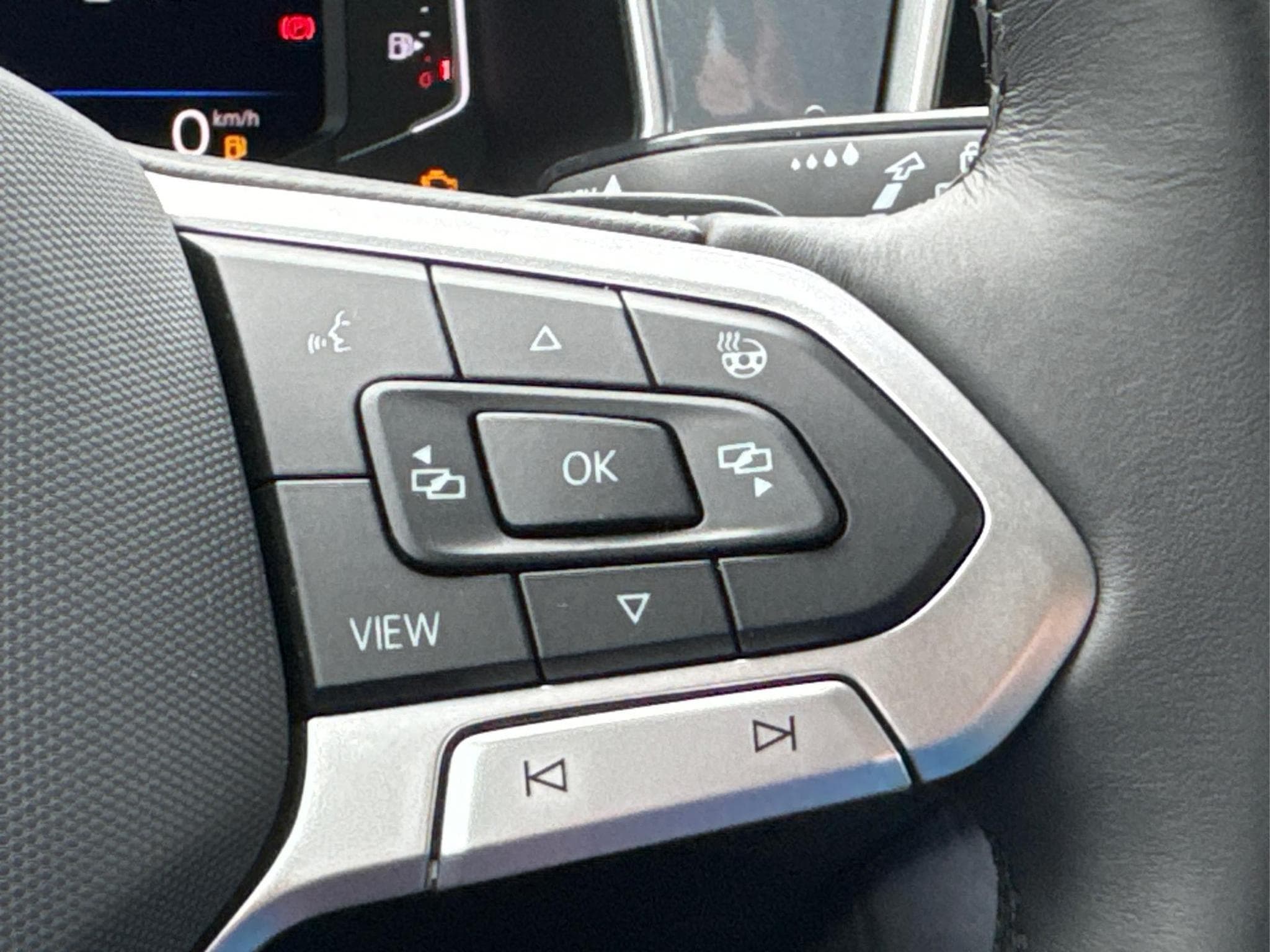 VW T-Roc Limited (2026) - Foto 25