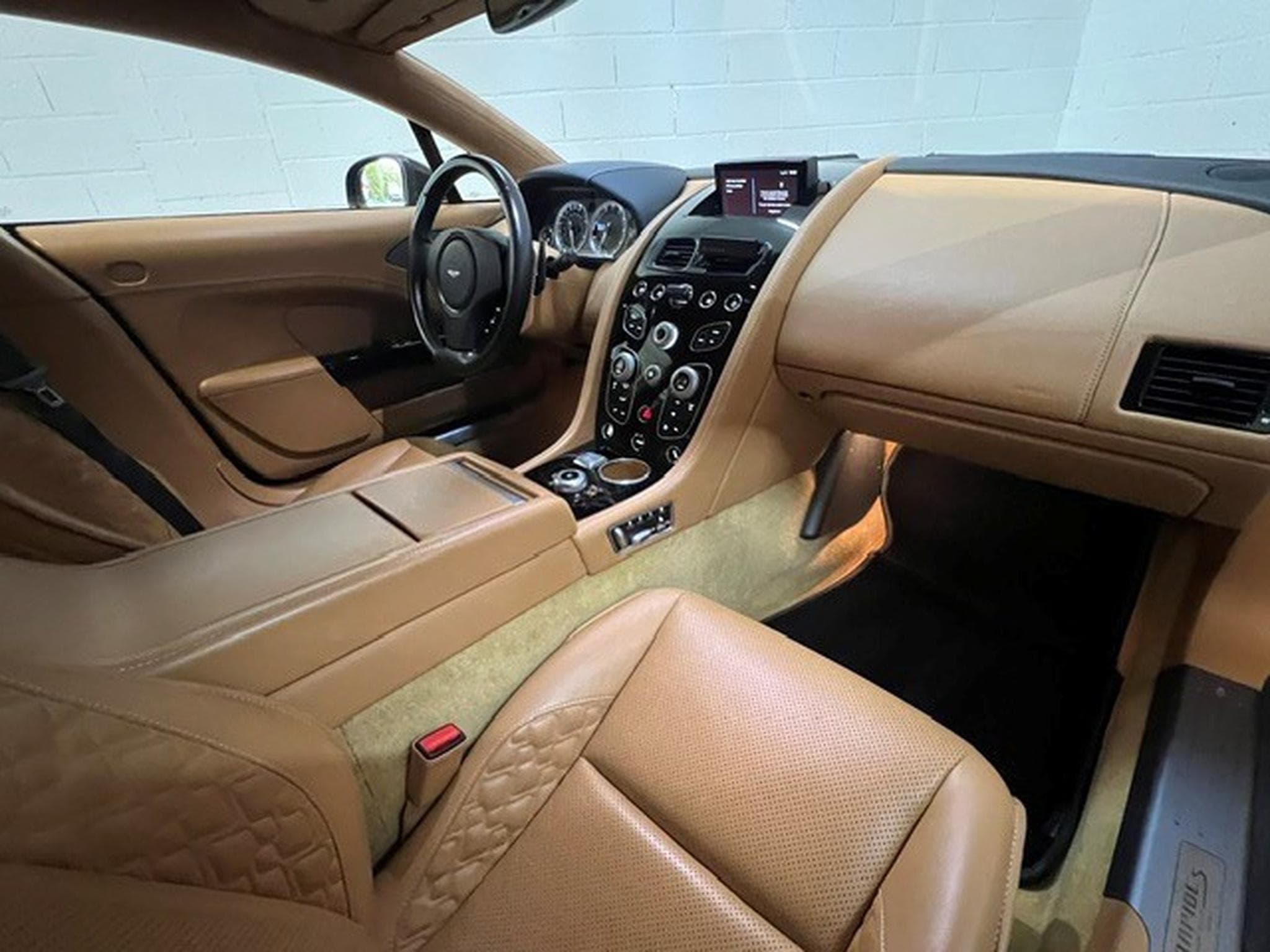 Aston-Martin Rapide Rapide 6.0 Touchtr 8G Auto-Shadow Edition (2017) - Photo 12