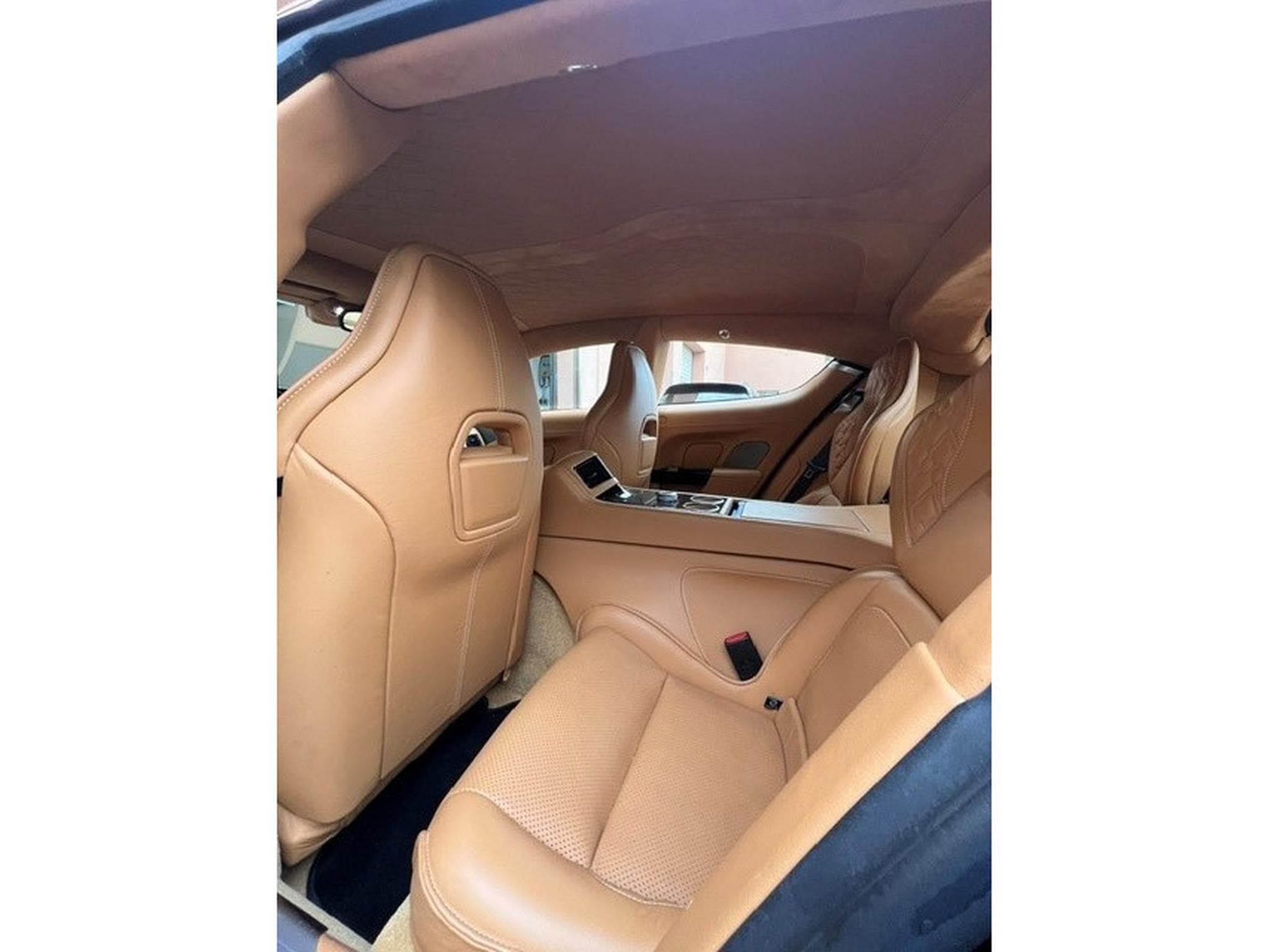 Aston-Martin Rapide Rapide 6.0 Touchtr 8G Auto-Shadow Edition (2017) - Photo 11