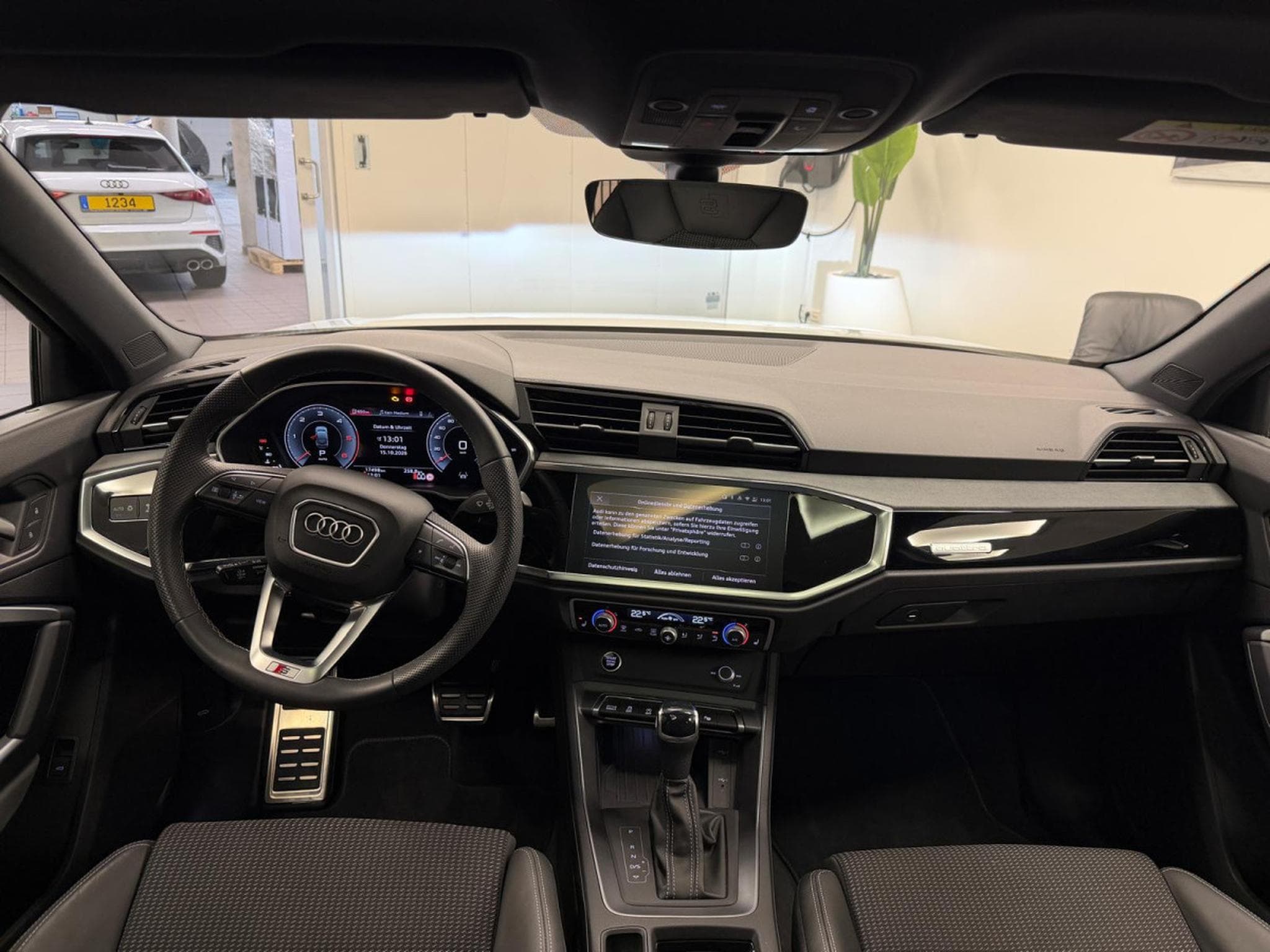 Audi Q3 Sportback S line 40 TDI quattro 193ch / 142kW S tronic (2025) - Photo 5