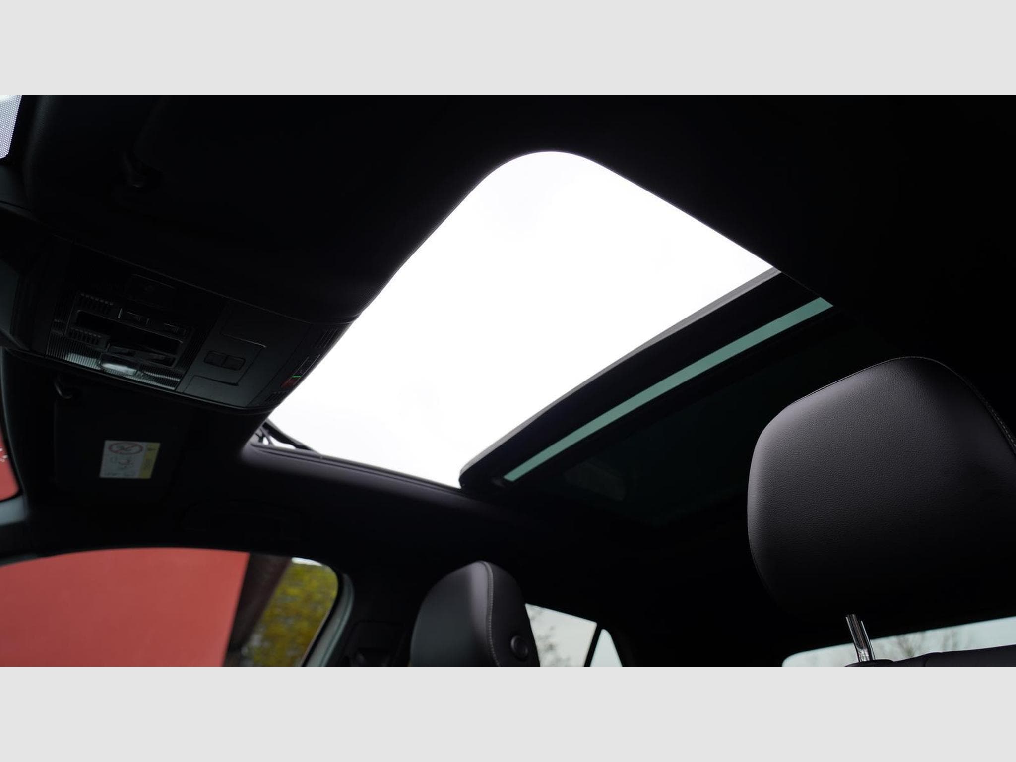 VW T-Roc R-Line Black Edition (2025) - Foto 14