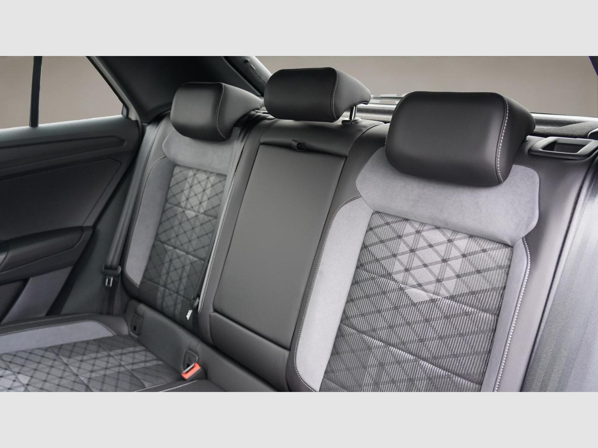 VW T-Roc R-Line Black Edition (2025) - Foto 15