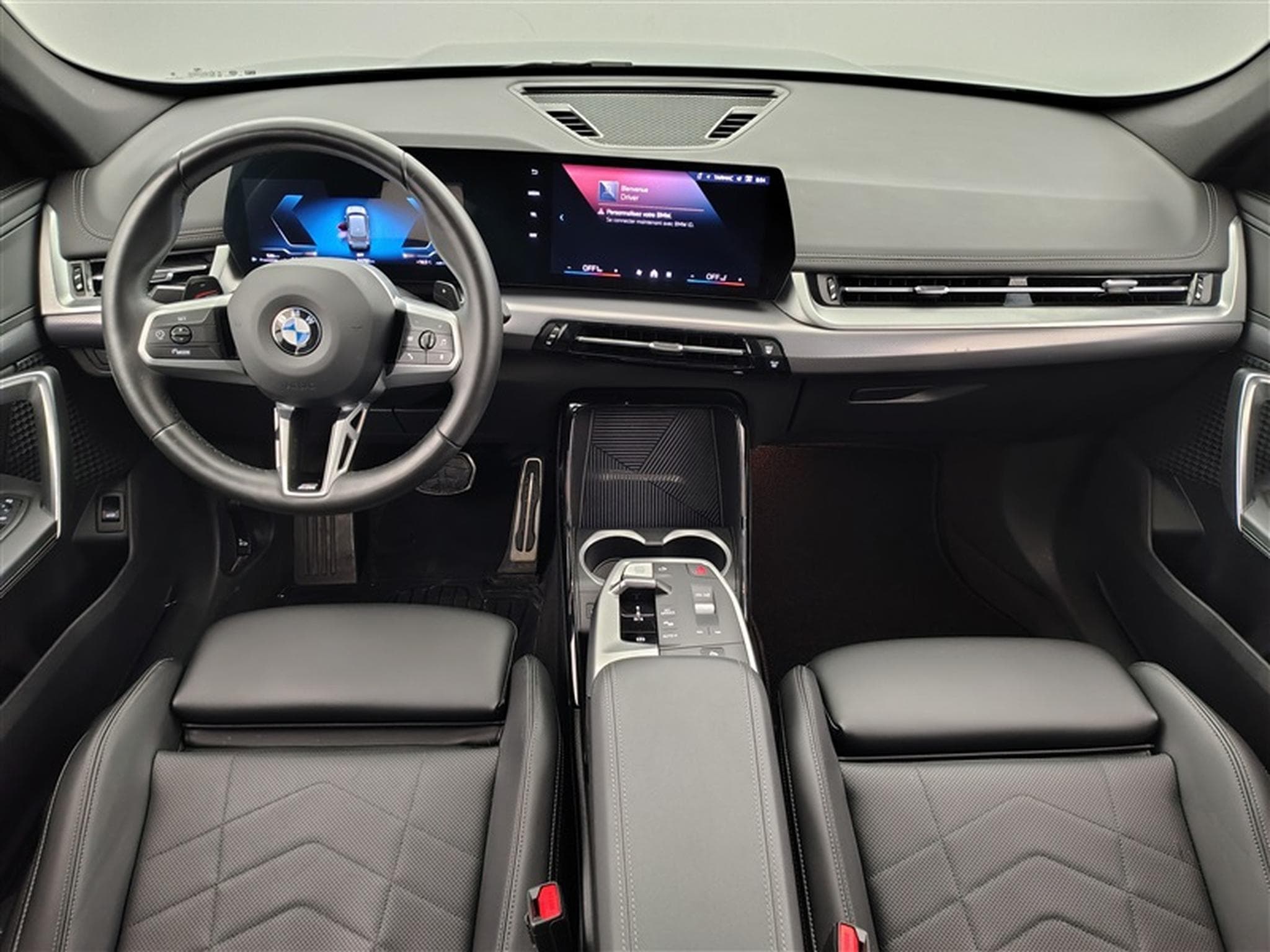 BMW X1 1.8iA PACK M NAVI / CUIR SPORT /FULL LED (2025) - Photo 8