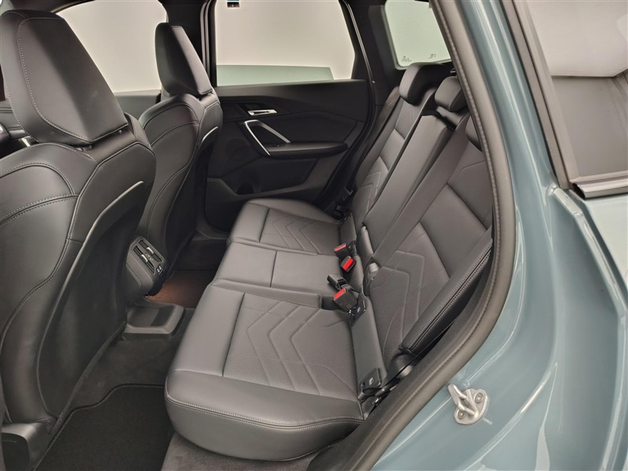 BMW X1 1.8iA PACK M NAVI / CUIR SPORT /FULL LED (2025) - Photo 13