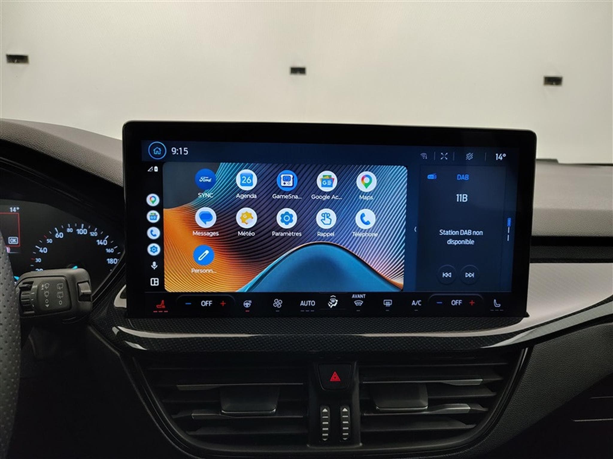 Ford Focus 1.0 EcoBoost 125Cv ST-Line NAVI / FULL LED / CARPLAY (2024) - Photo 20