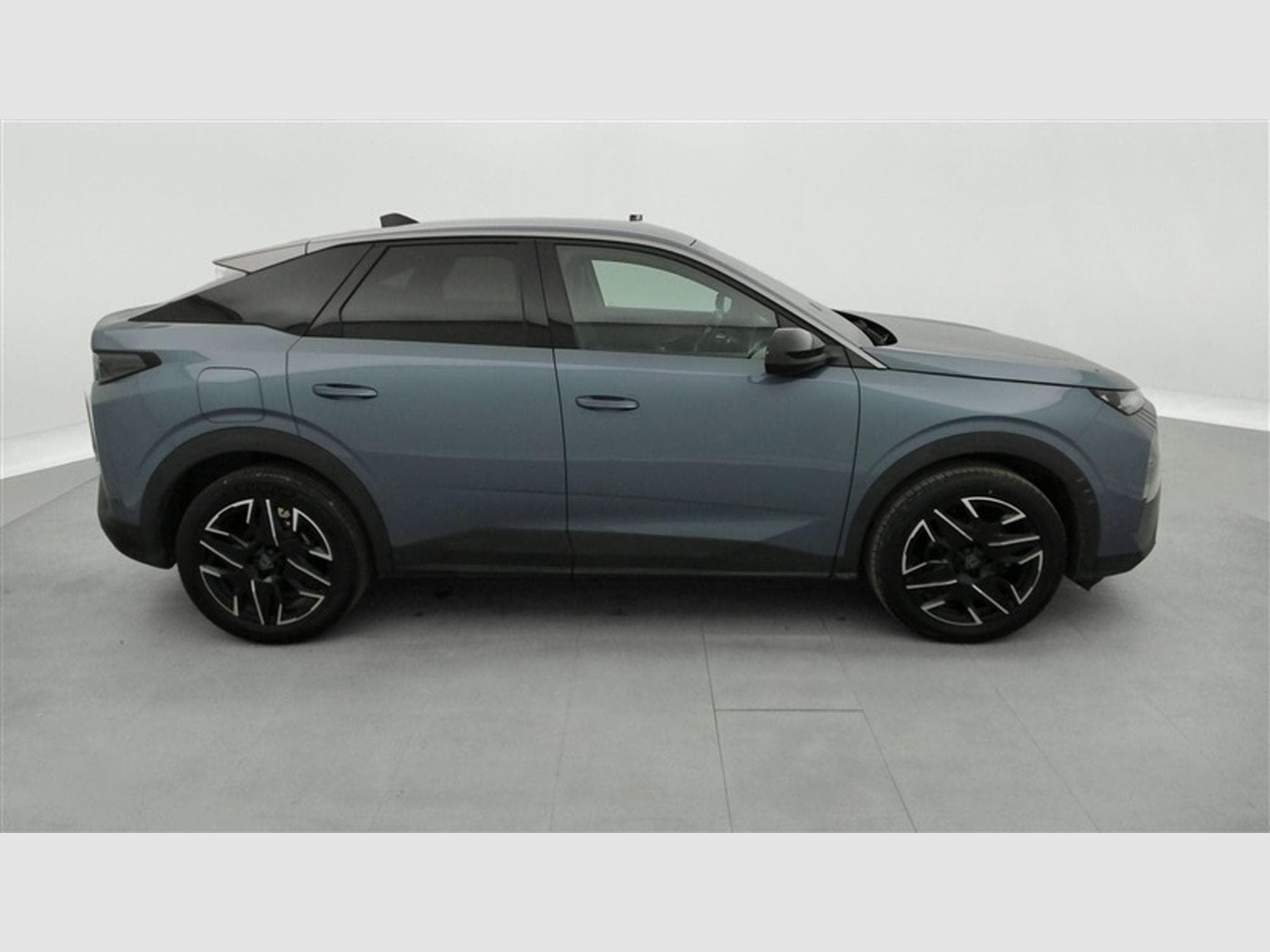 Peugeot 3008 1.2 Turbo MHEV Allure AUTO/S-CUIR/NAVI/FULL LED/JA19/PDC/CAM (2025) - Photo 24