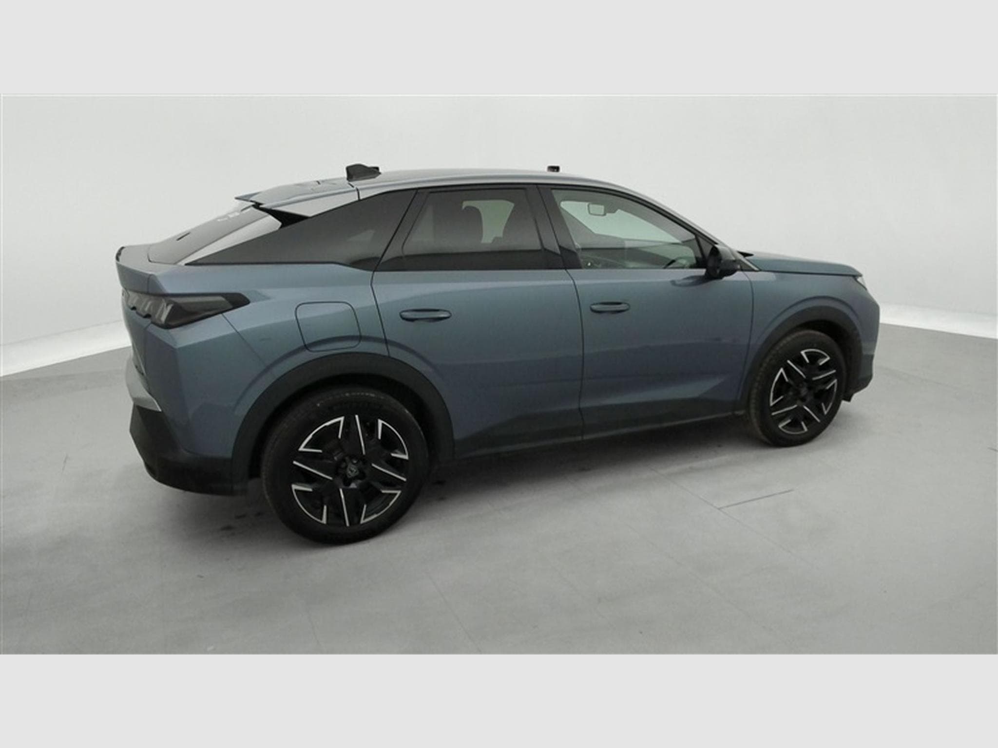 Peugeot 3008 1.2 Turbo MHEV Allure AUTO/S-CUIR/NAVI/FULL LED/JA19/PDC/CAM (2025) - Photo 25