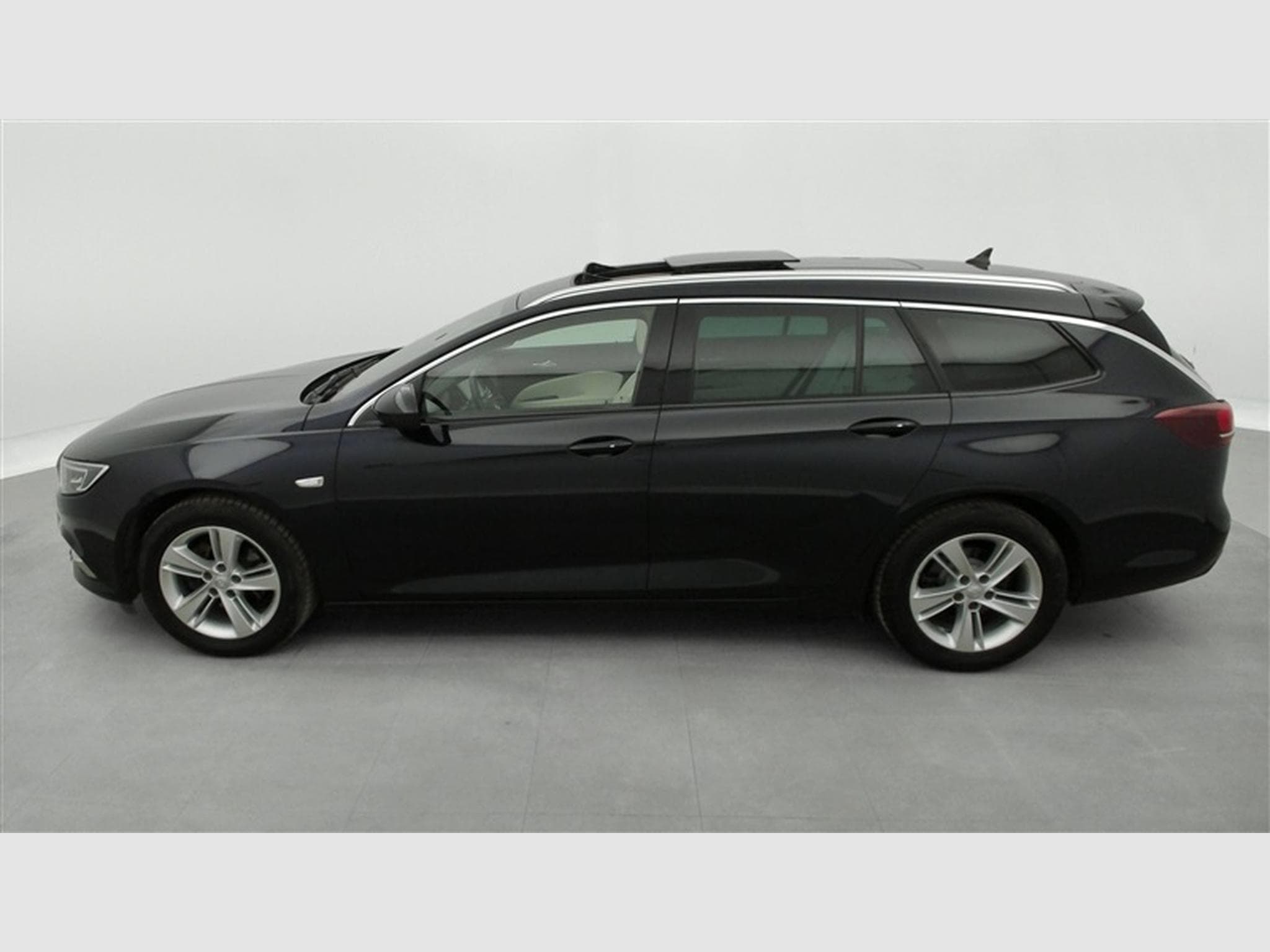 Opel Insignia Sports Tourer 1.6 CDTI Innovation/Carplay/360°/Siege ventilé (2020) - Photo 3