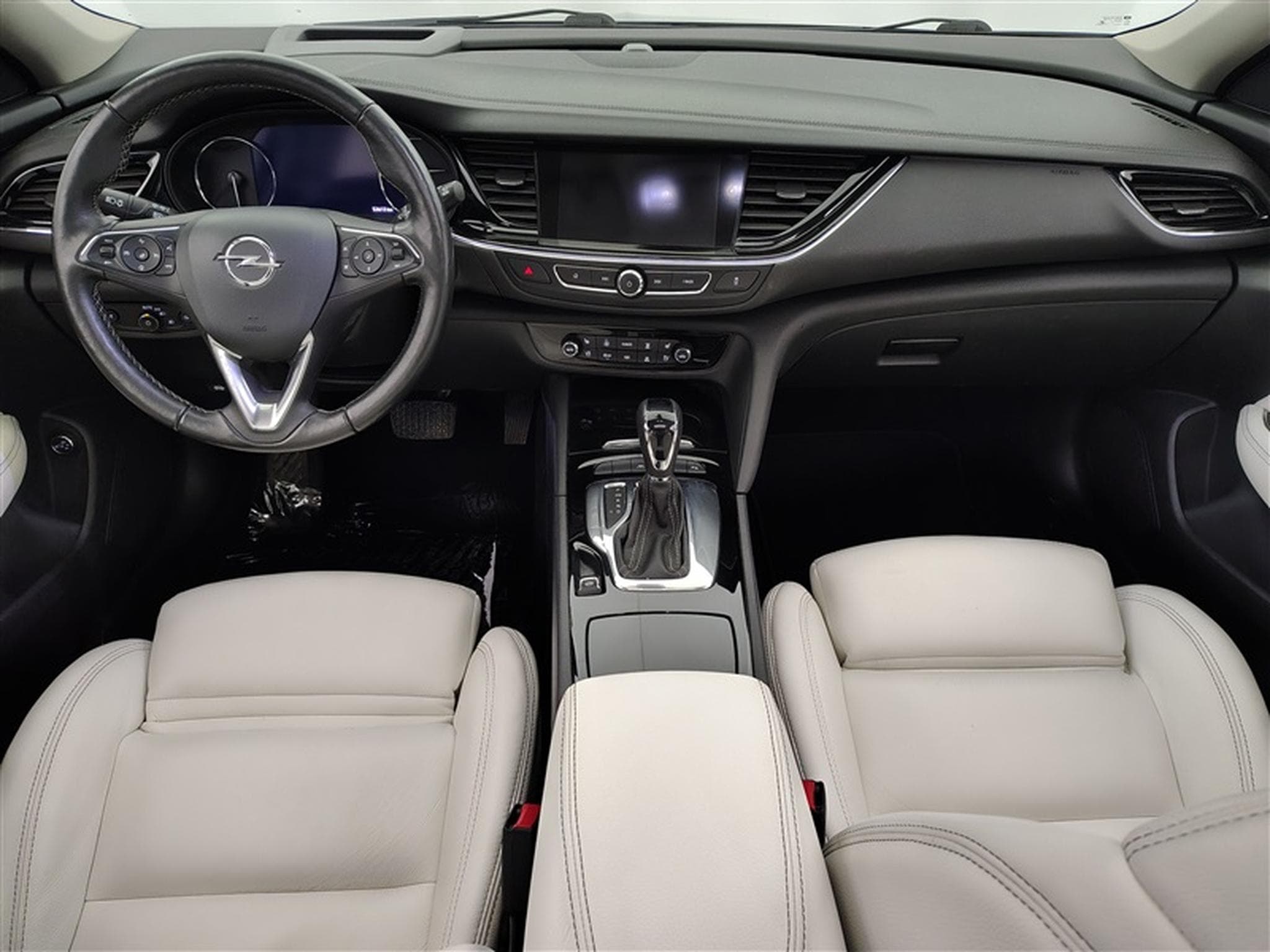 Opel Insignia Sports Tourer 1.6 CDTI Innovation/Carplay/360°/Siege ventilé (2020) - Photo 8