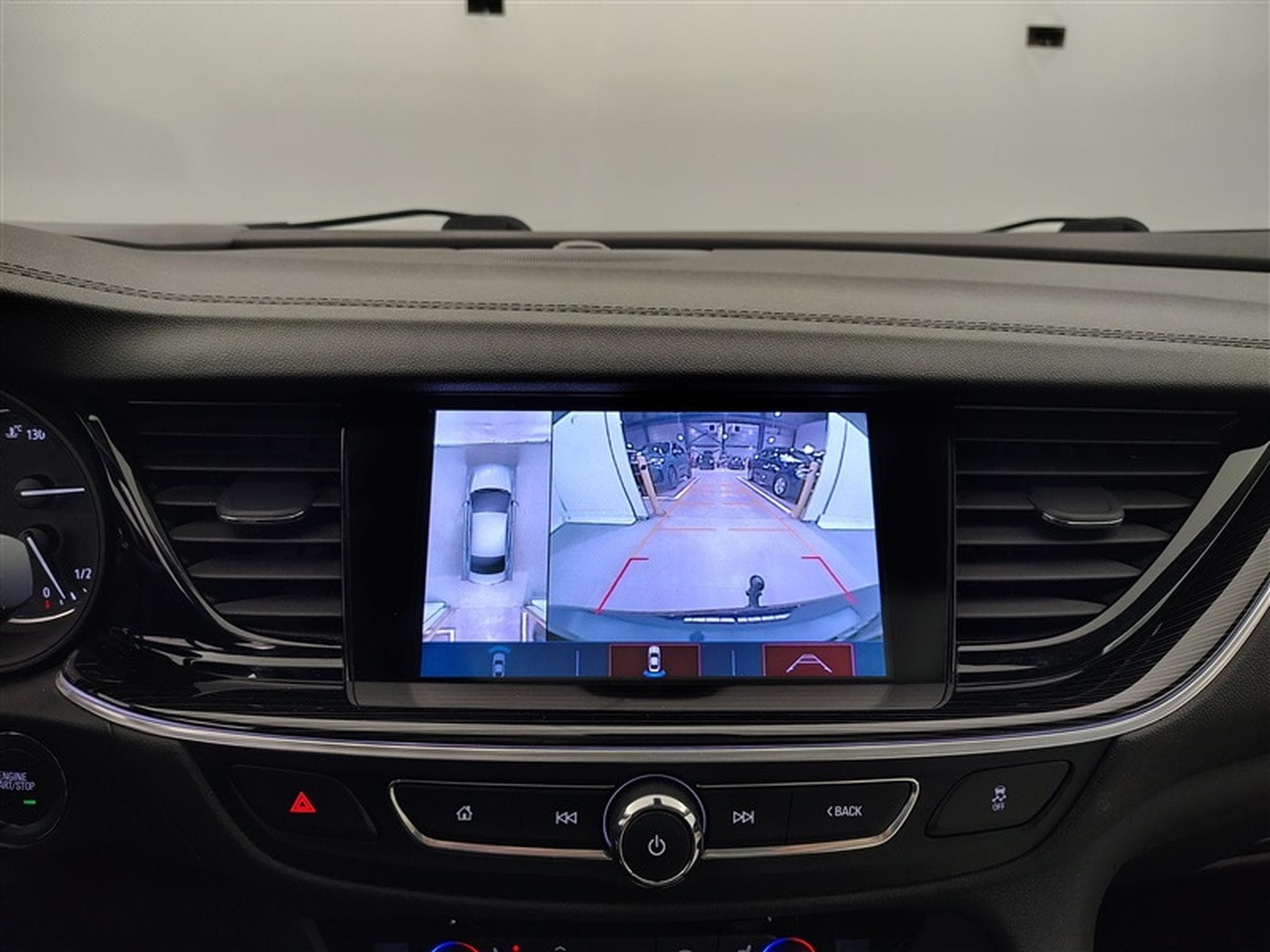 Opel Insignia Sports Tourer 1.6 CDTI Innovation/Carplay/360°/Siege ventilé (2020) - Photo 18
