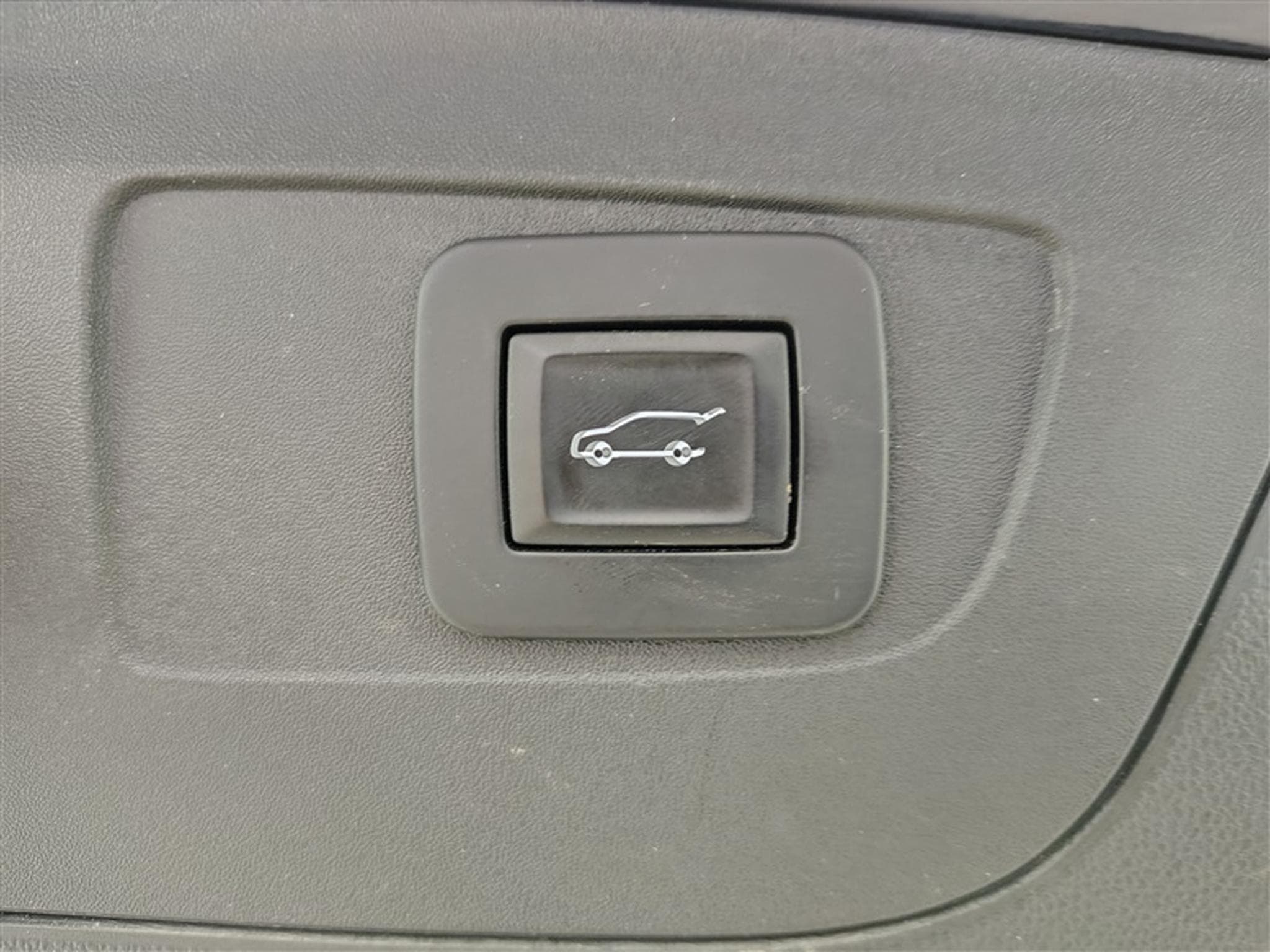 Opel Insignia Sports Tourer 1.6 CDTI Innovation/Carplay/360°/Siege ventilé (2020) - Photo 20