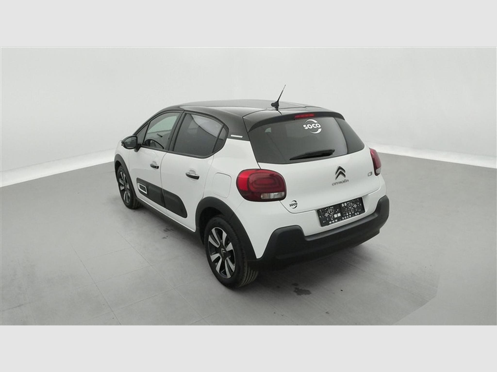 Citroen C3 1.2i PureTech Shine CARPLAY / FULL LED / JA 16" (2023) - Photo 2