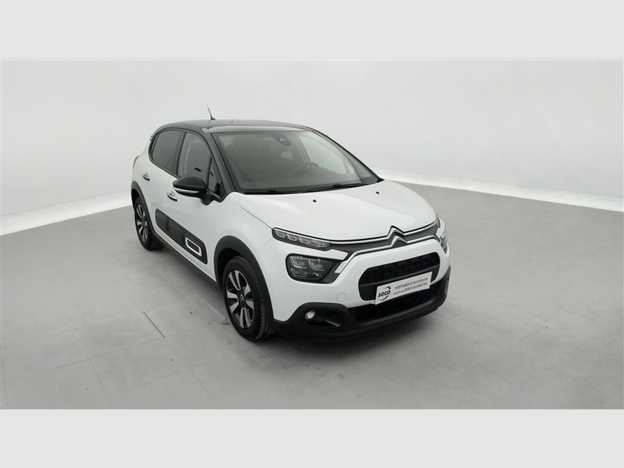 Citroen C3 1.2i PureTech Shine CARPLAY / FULL LED / JA 16" (2023) - Photo 21