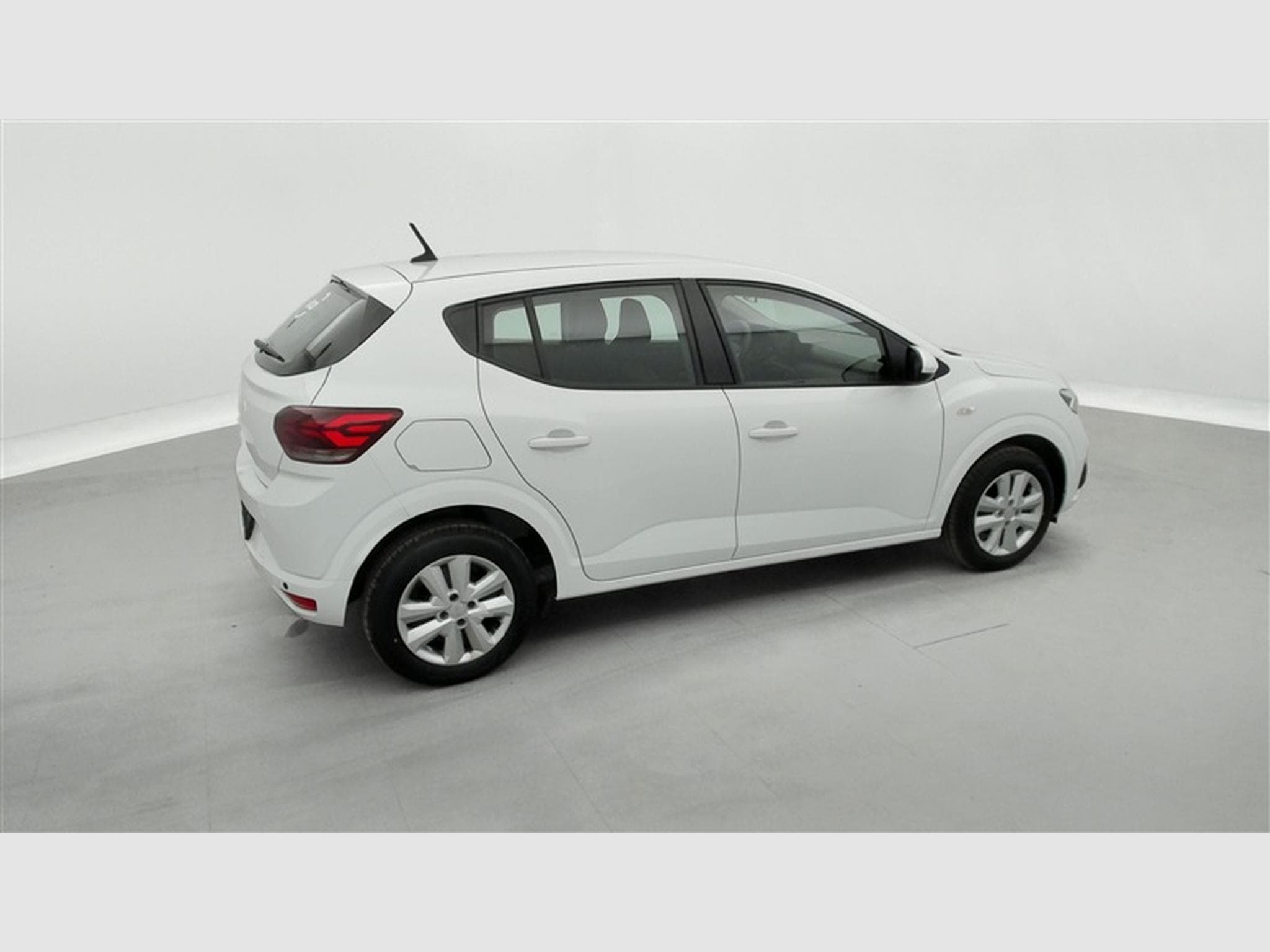 Dacia Sandero Stepway 1.0 TCe Expression (2023) - Photo 23