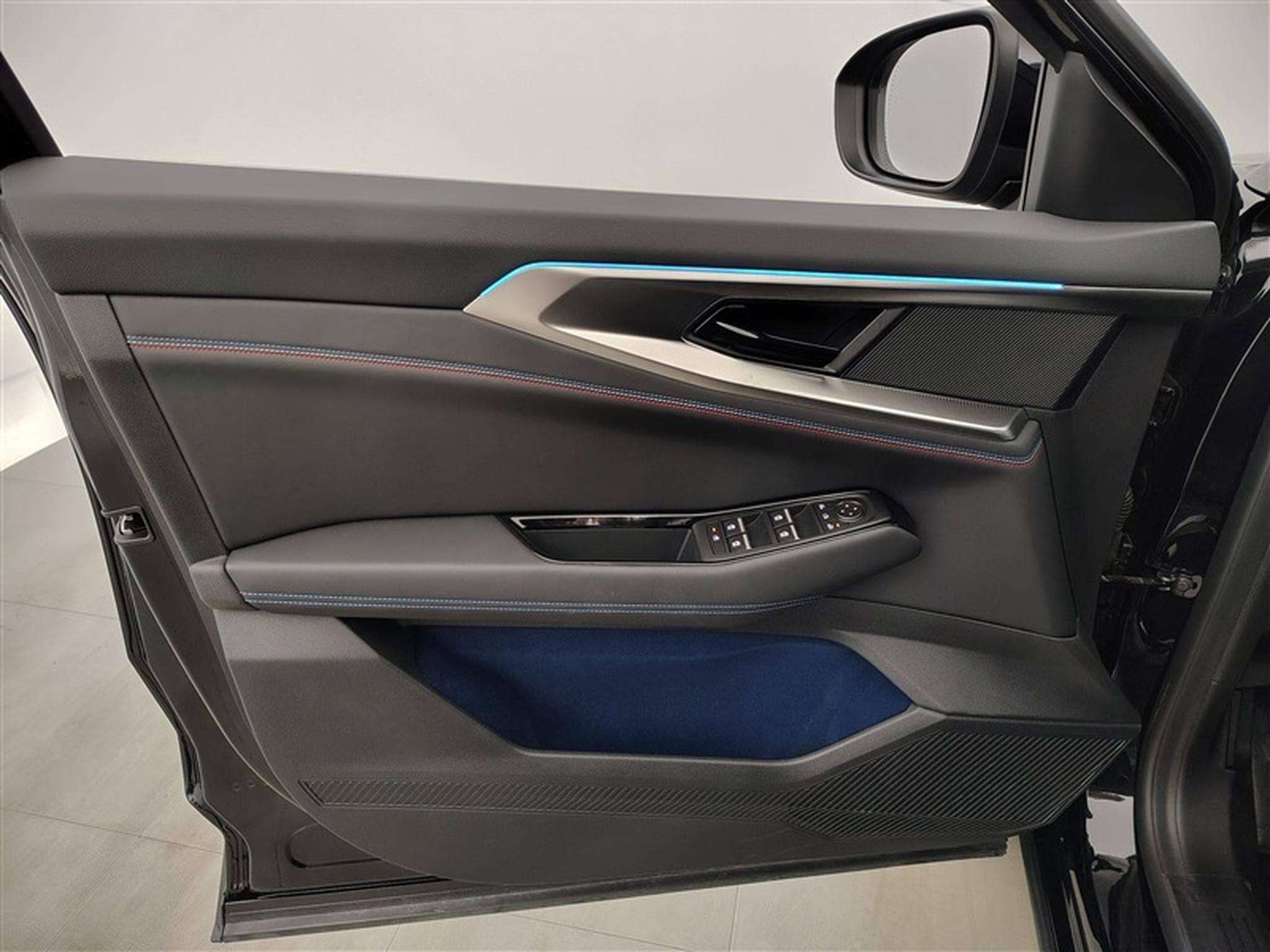 Renault Rafale E-TECH 1.2 HEV Esprit Alpine (2025) - Photo 17