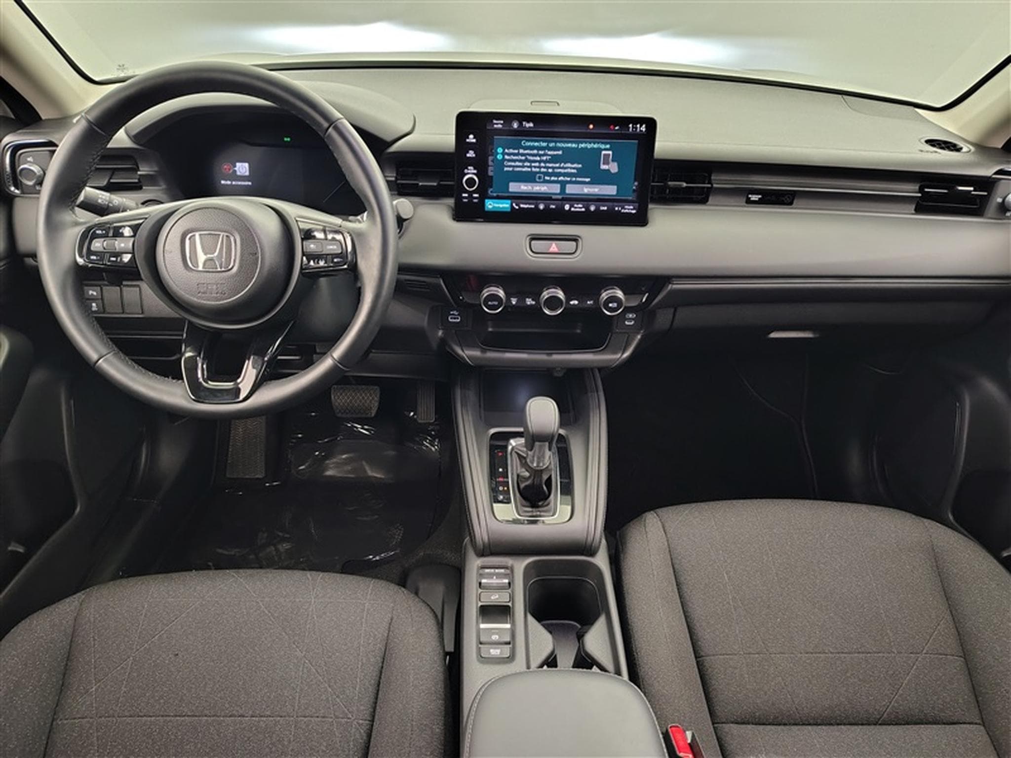 Honda HR-V 1.5 HEV Elegance NAVI / CARPLAY / CAMERA / ALU / PDC (2025) - Photo 7