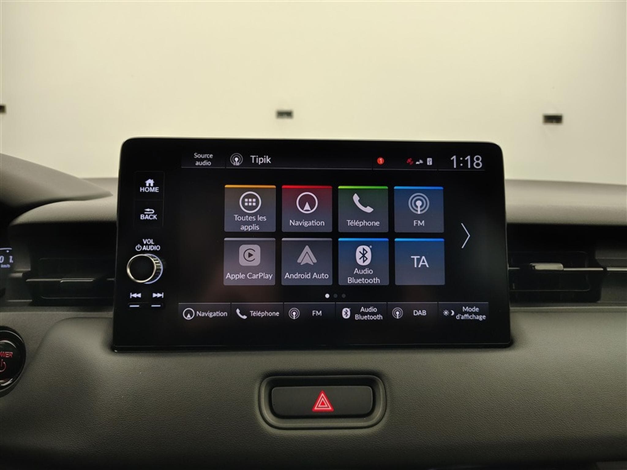 Honda HR-V 1.5 HEV Elegance NAVI / CARPLAY / CAMERA / ALU / PDC (2025) - Photo 19