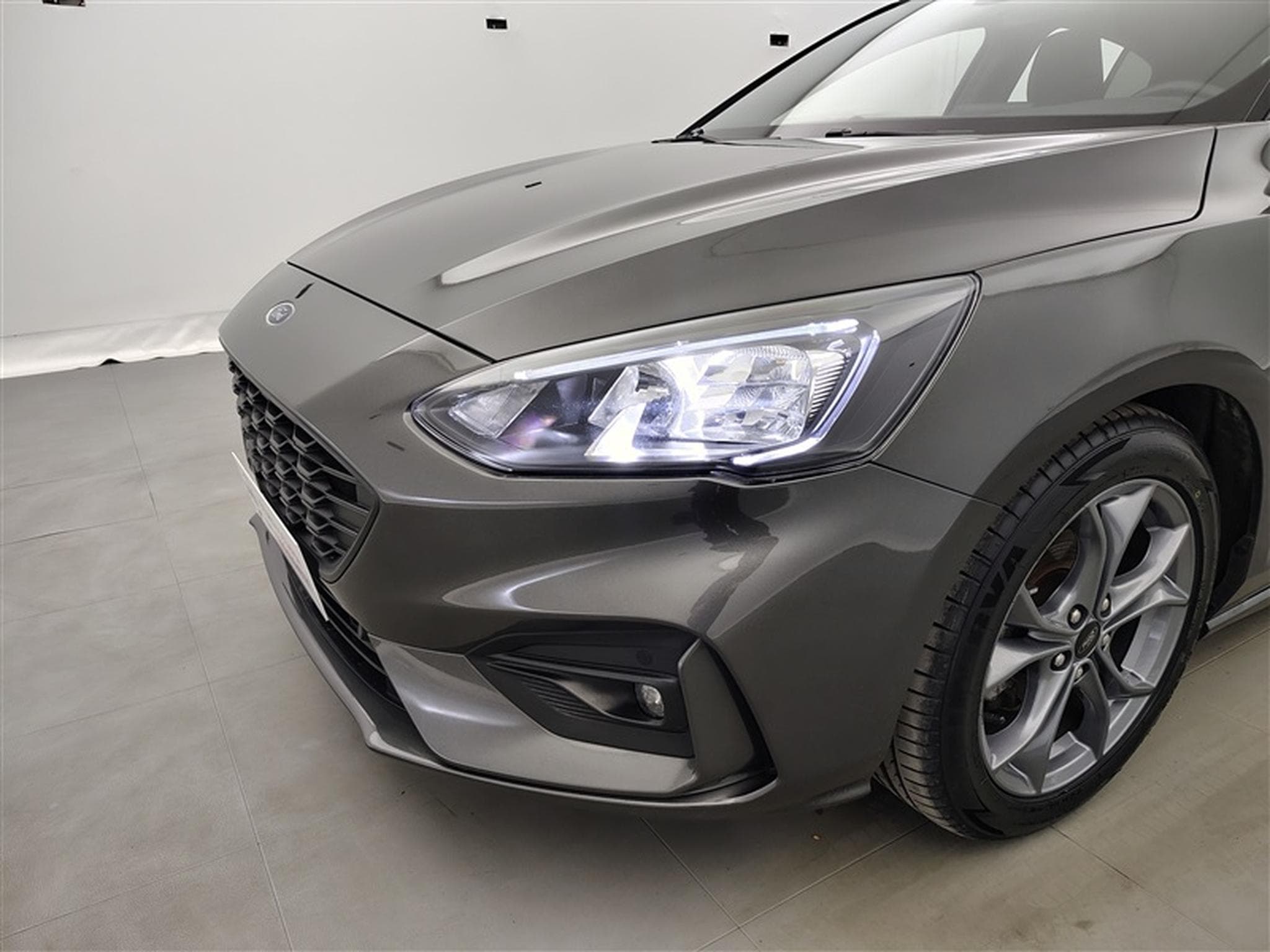 Ford Focus 1.0 EcoBoost MHEV ST-Line NAVI/FULL LED/JA17/PDC/CAMERA (2022) - Photo 15