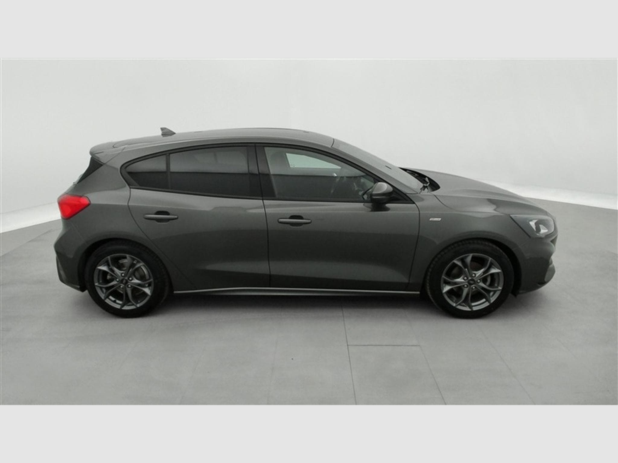 Ford Focus 1.0 EcoBoost MHEV ST-Line NAVI/FULL LED/JA17/PDC/CAMERA (2022) - Photo 23