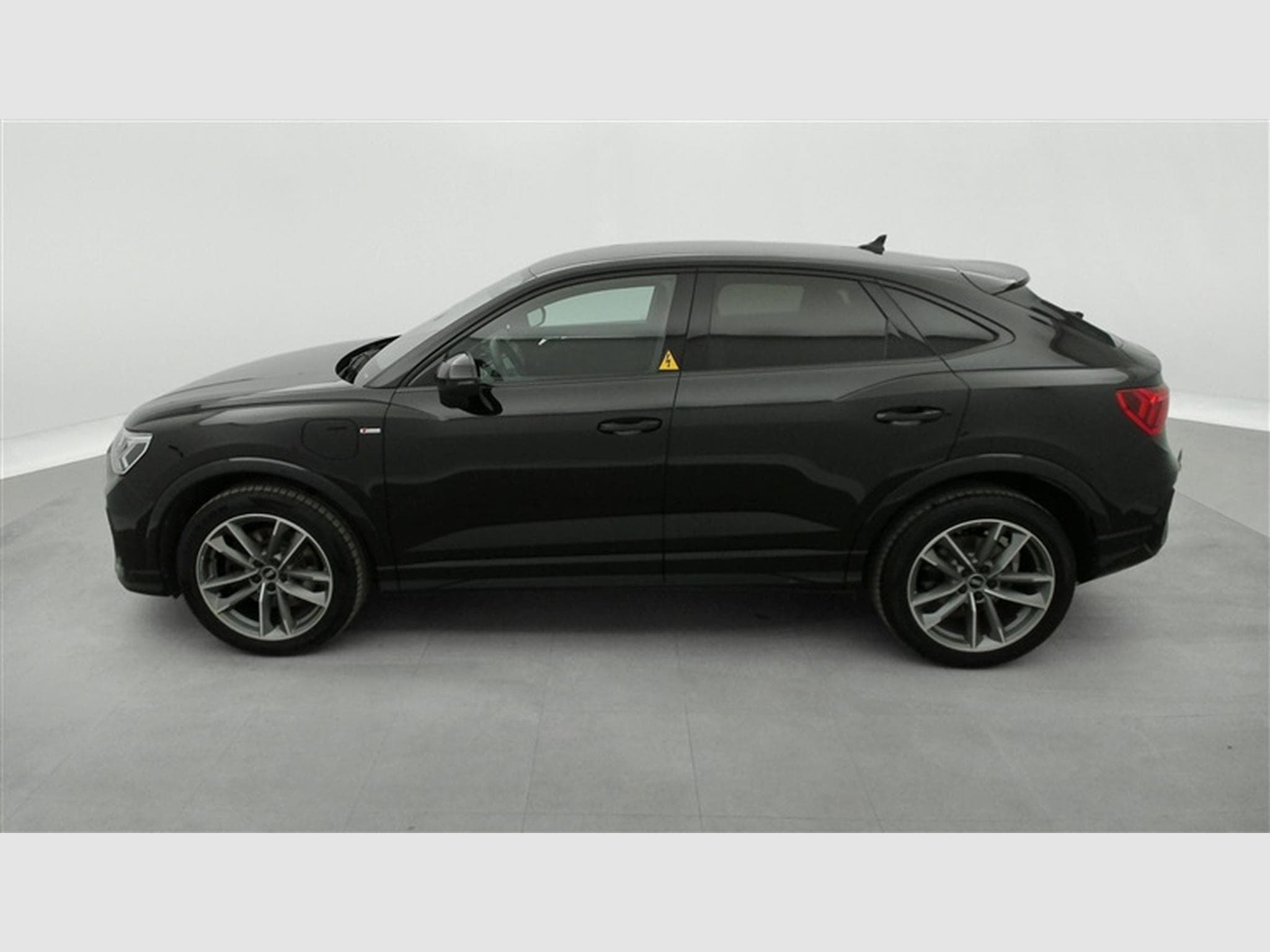 Audi Q3 45 TFSIe PHEV S-LINE S tronic *NAVI/FULL LED/CAM360/JA19* (2021) - Photo 3