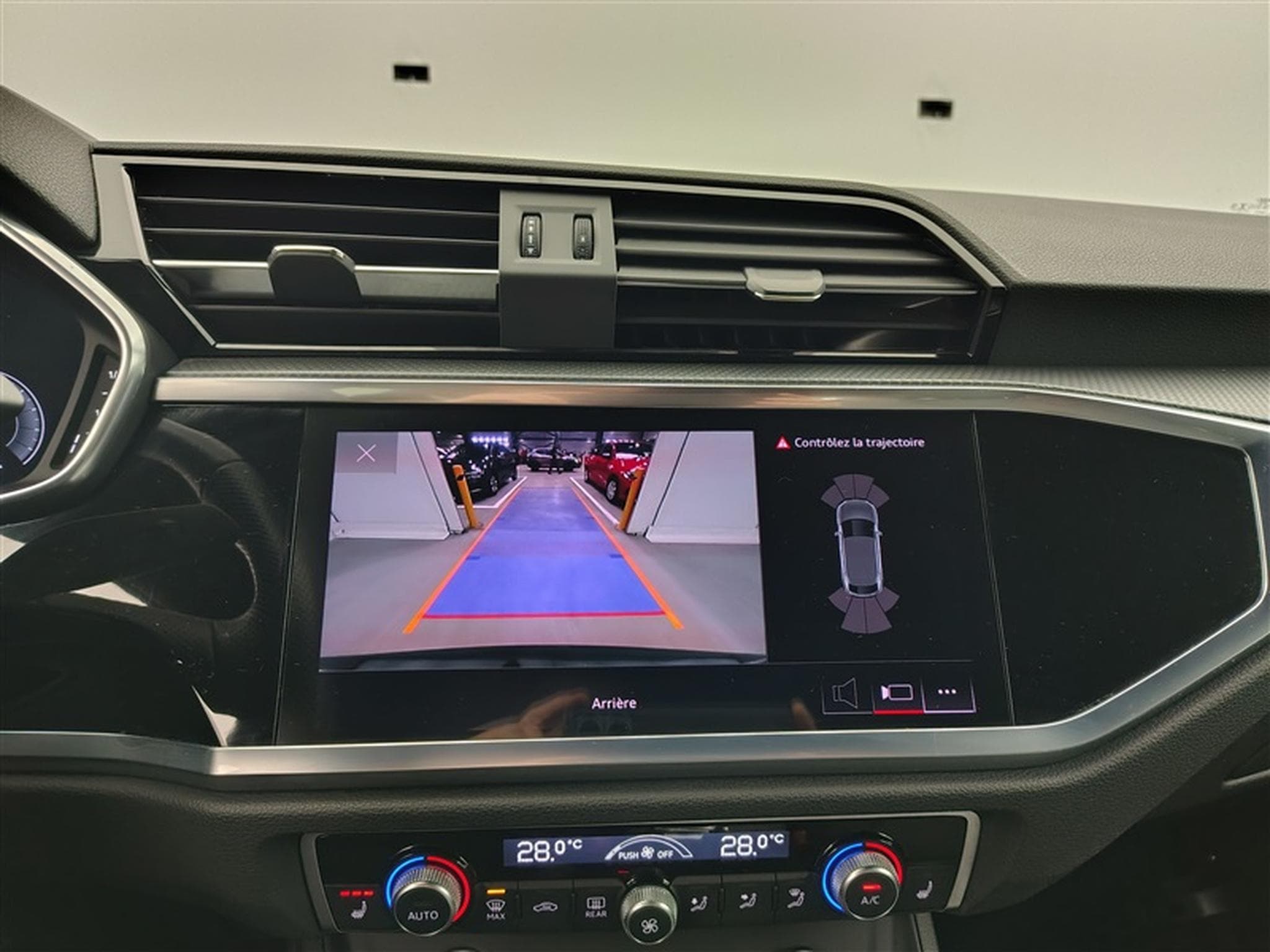 Audi Q3 45 TFSIe PHEV S-LINE S tronic *NAVI/FULL LED/CAM360/JA19* (2021) - Photo 18