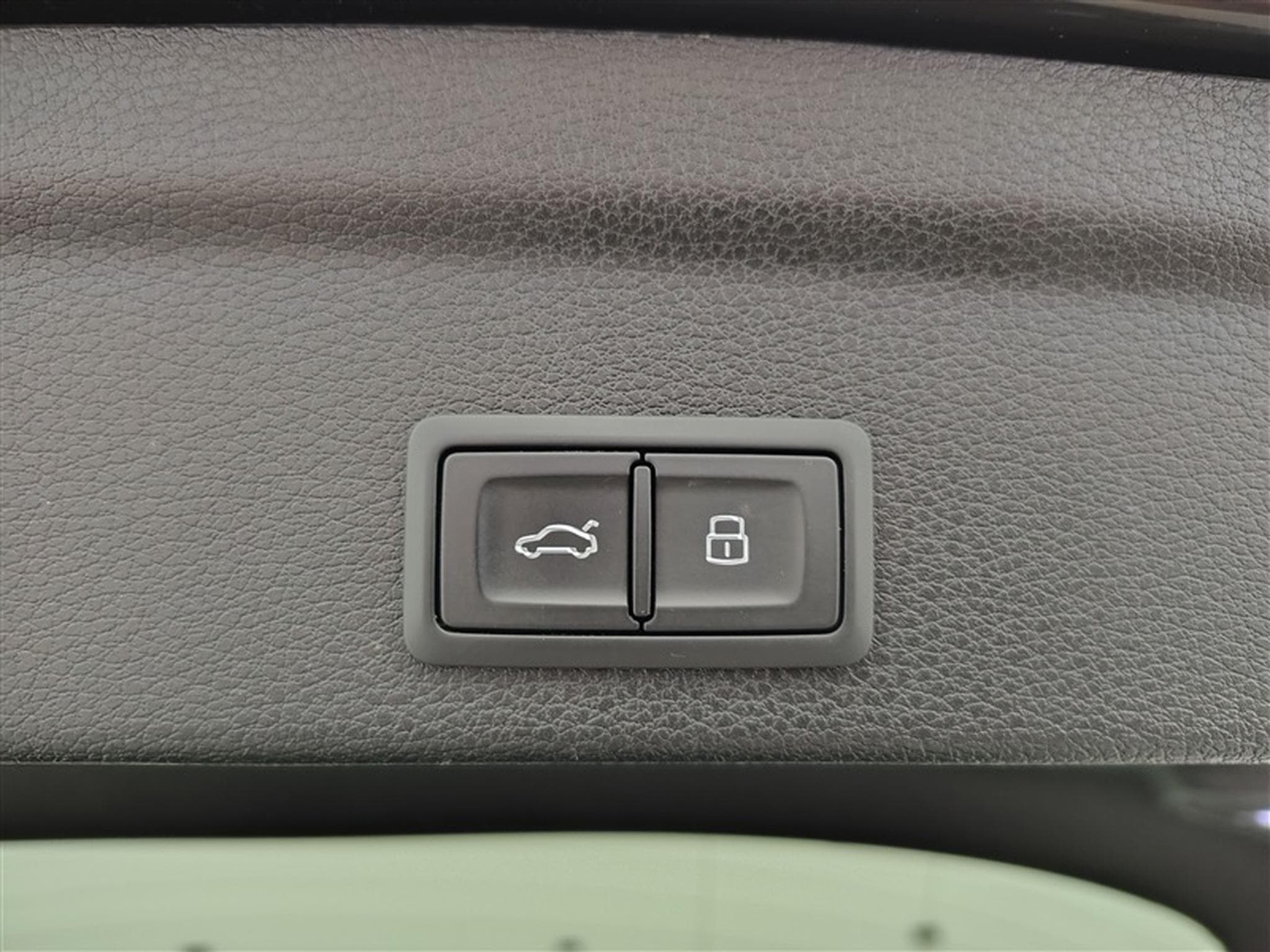 Audi Q3 45 TFSIe PHEV S-LINE S tronic *NAVI/FULL LED/CAM360/JA19* (2021) - Photo 19