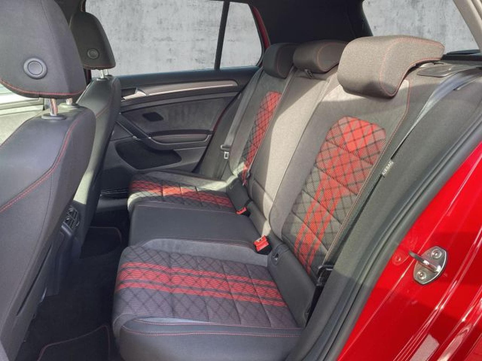 VW Golf Golf VII 2.0 TSI GTI TCR DSG NAVI LED RFK DYNAU. (2019) - Foto 12