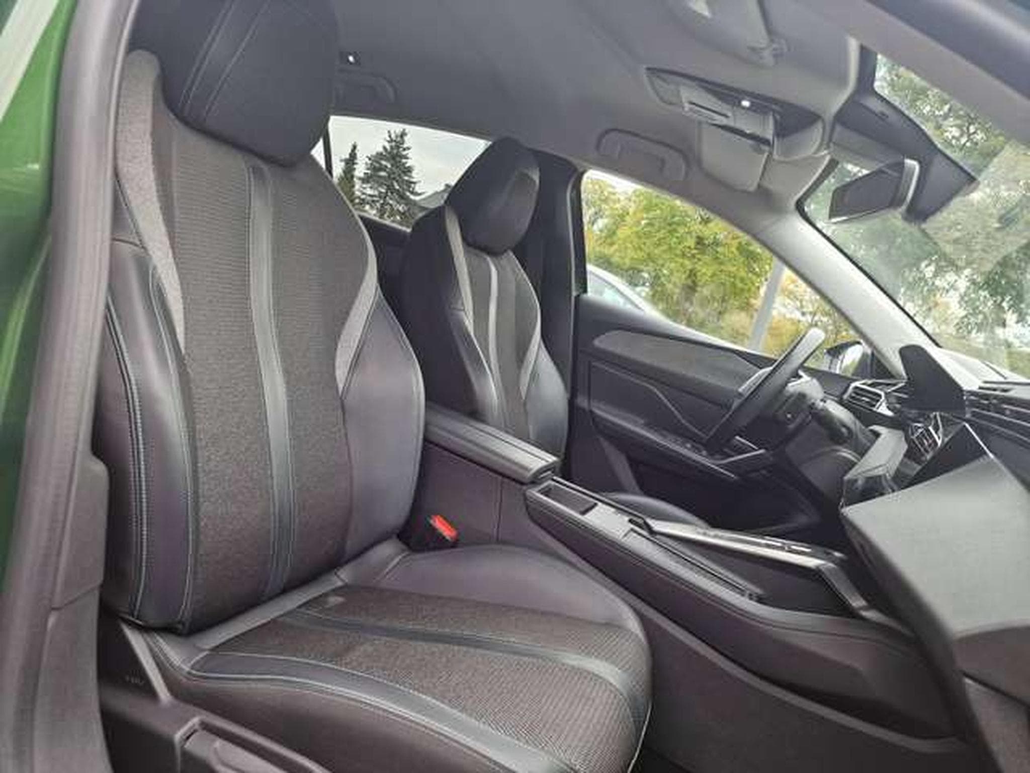 Peugeot 308 Allure Pack (2022) - Foto 10