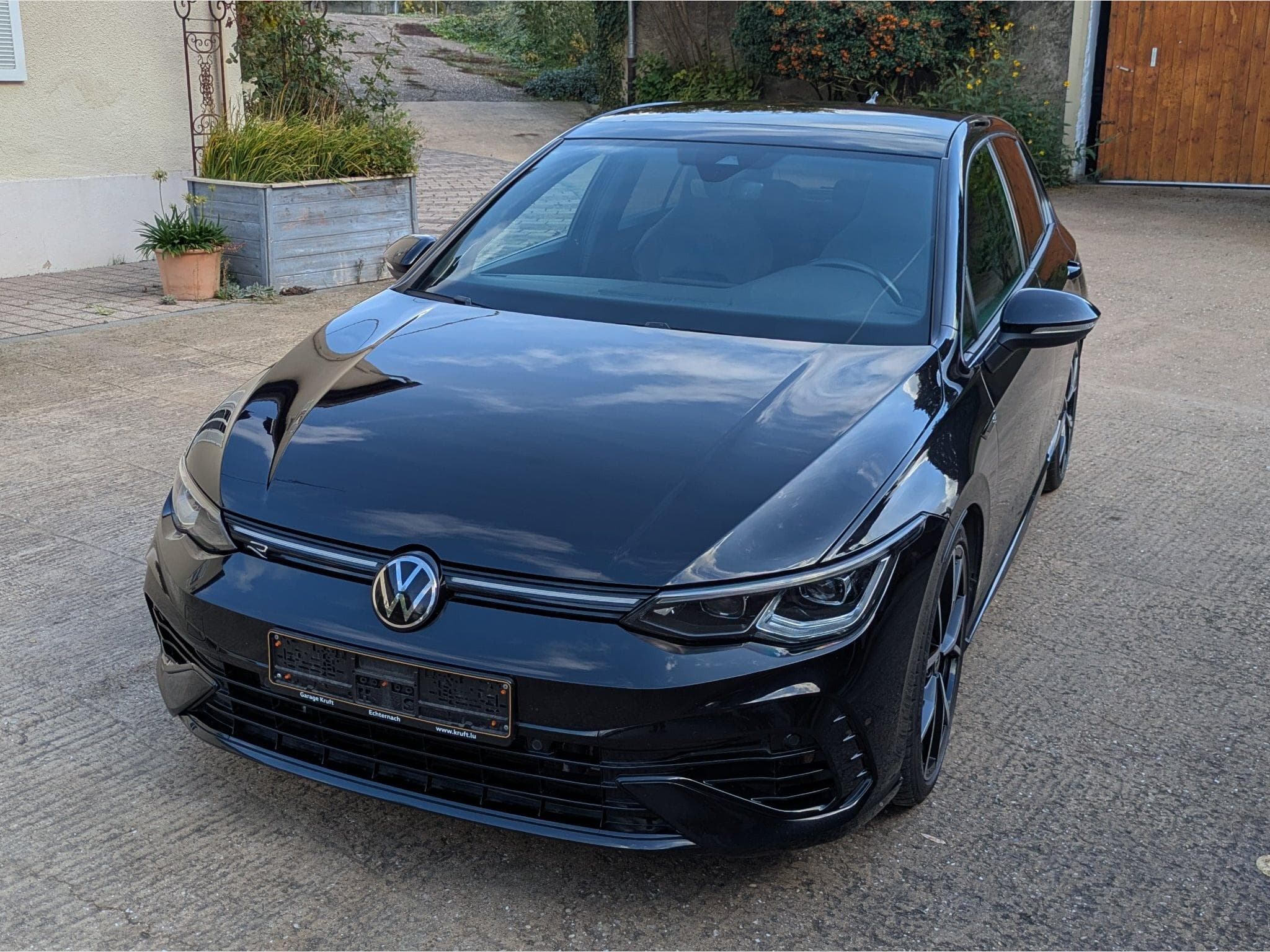 VW Golf VIII R 4Motion DSG (2022) - Photo 2