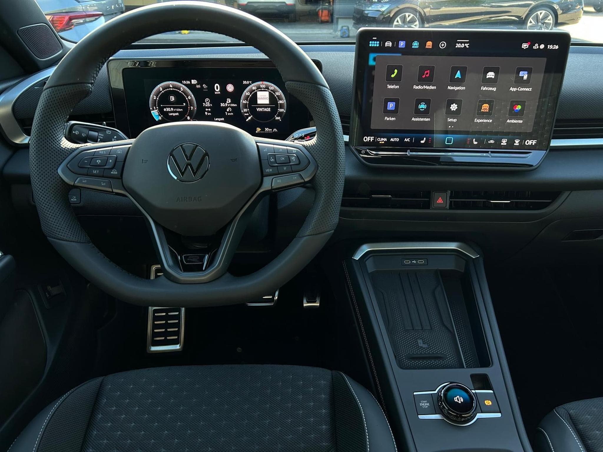 VW T-Roc R-Line (2026) - Photo 9